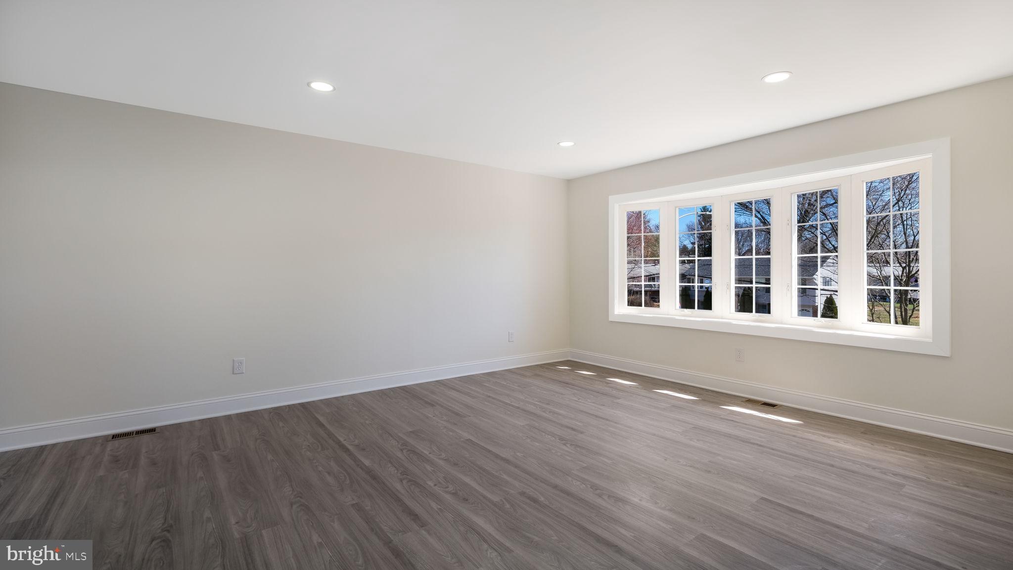 WOODBROOK - Residential