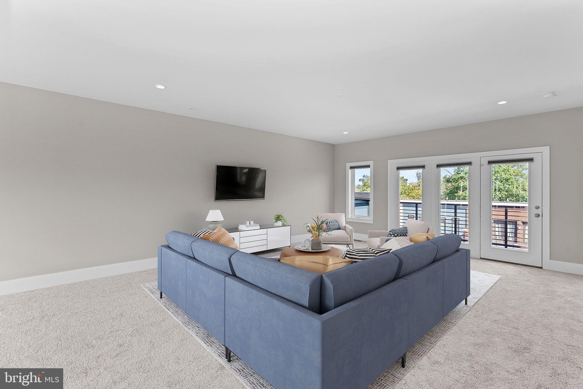 ASHBURN OVERLOOK - Residential