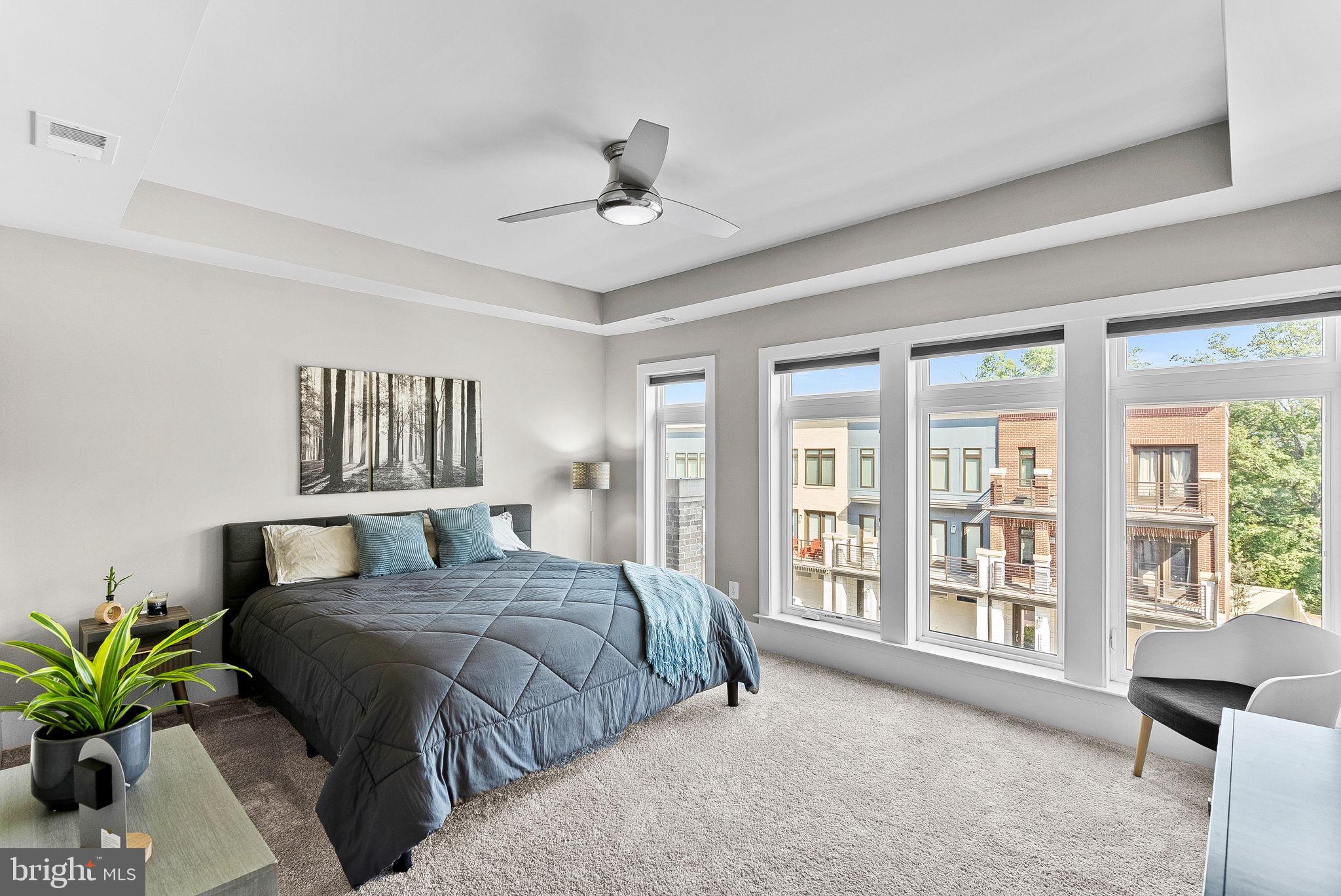 ASHBURN OVERLOOK - Residential