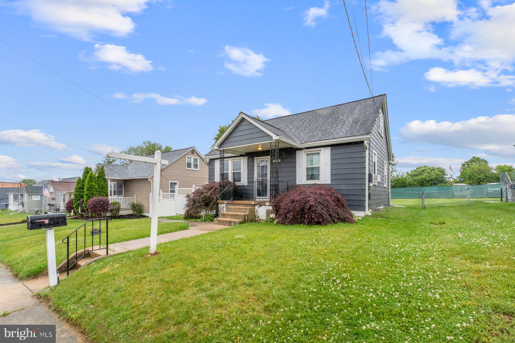 ROSEDALE - Residential