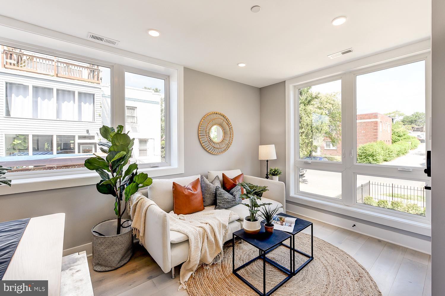 1915 H STREET NE 2