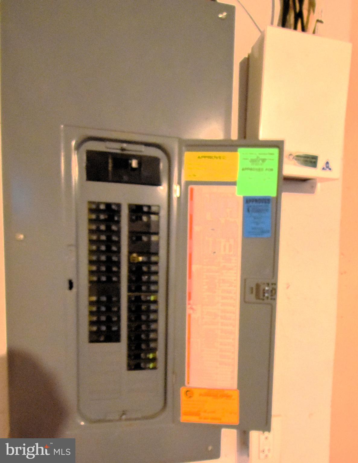 KNOTTS LANDING - Residential