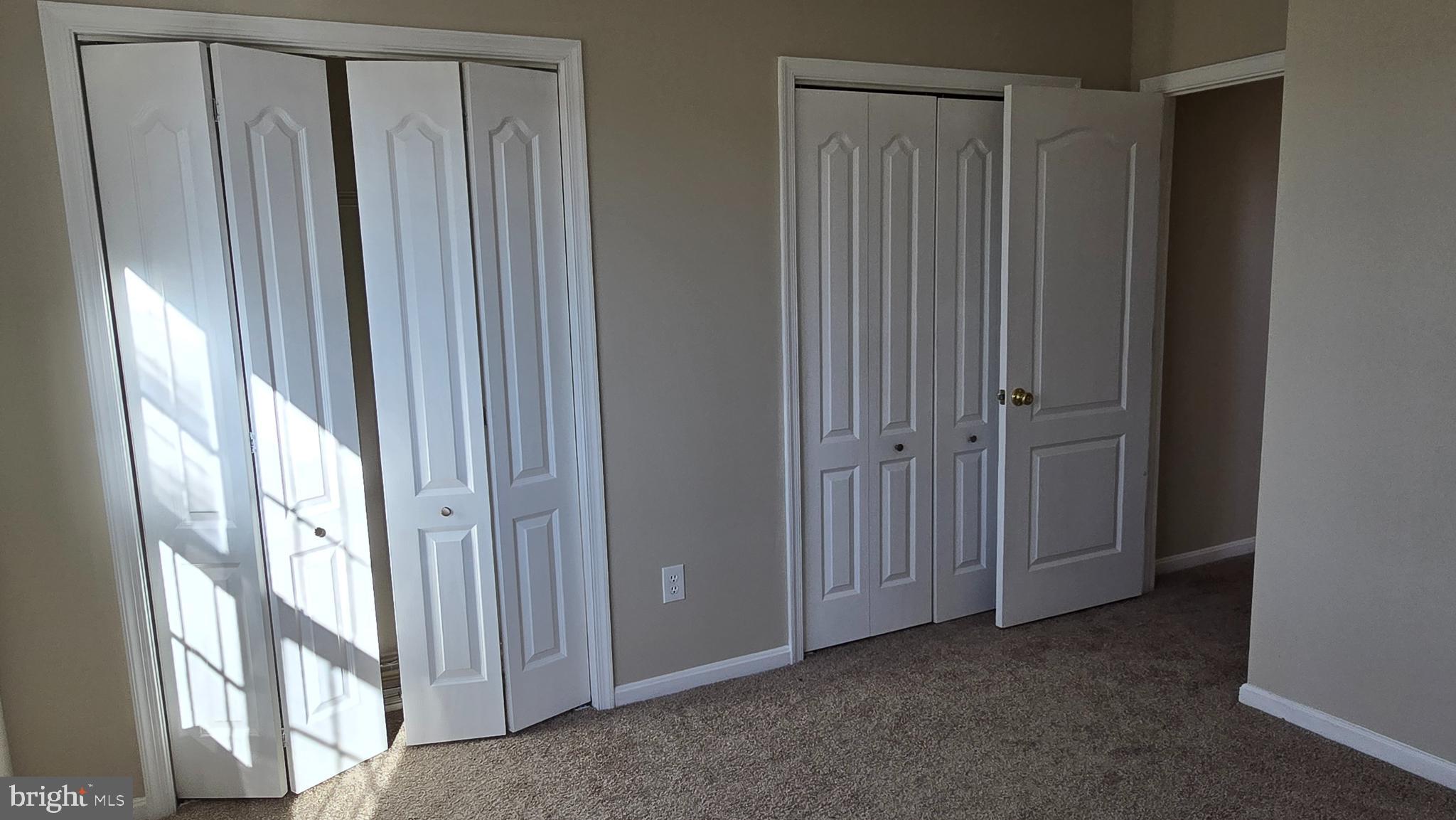 KNOTTS LANDING - Residential