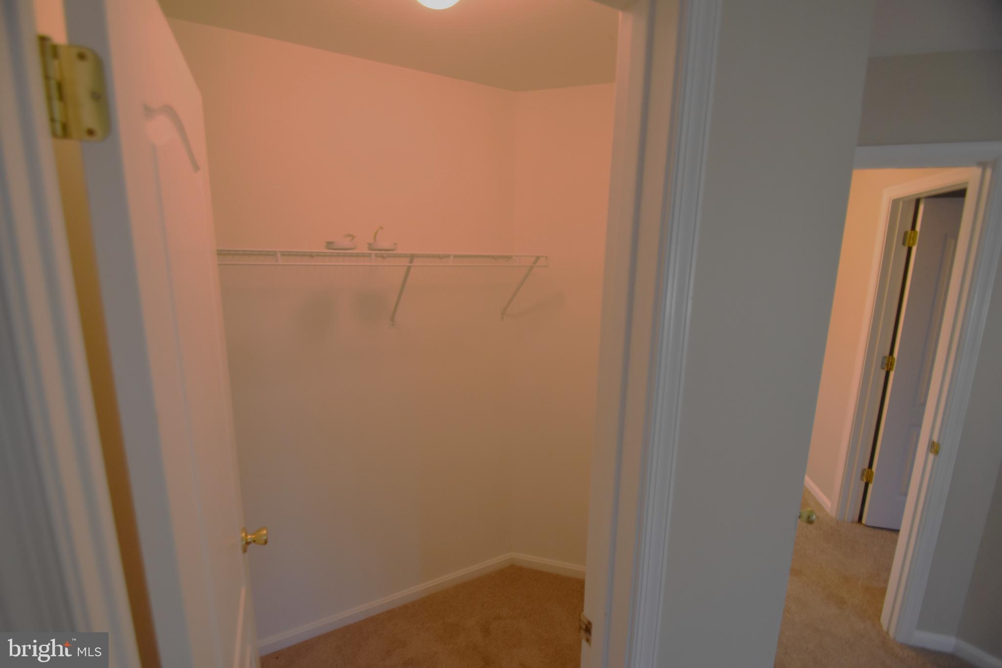 KNOTTS LANDING - Residential