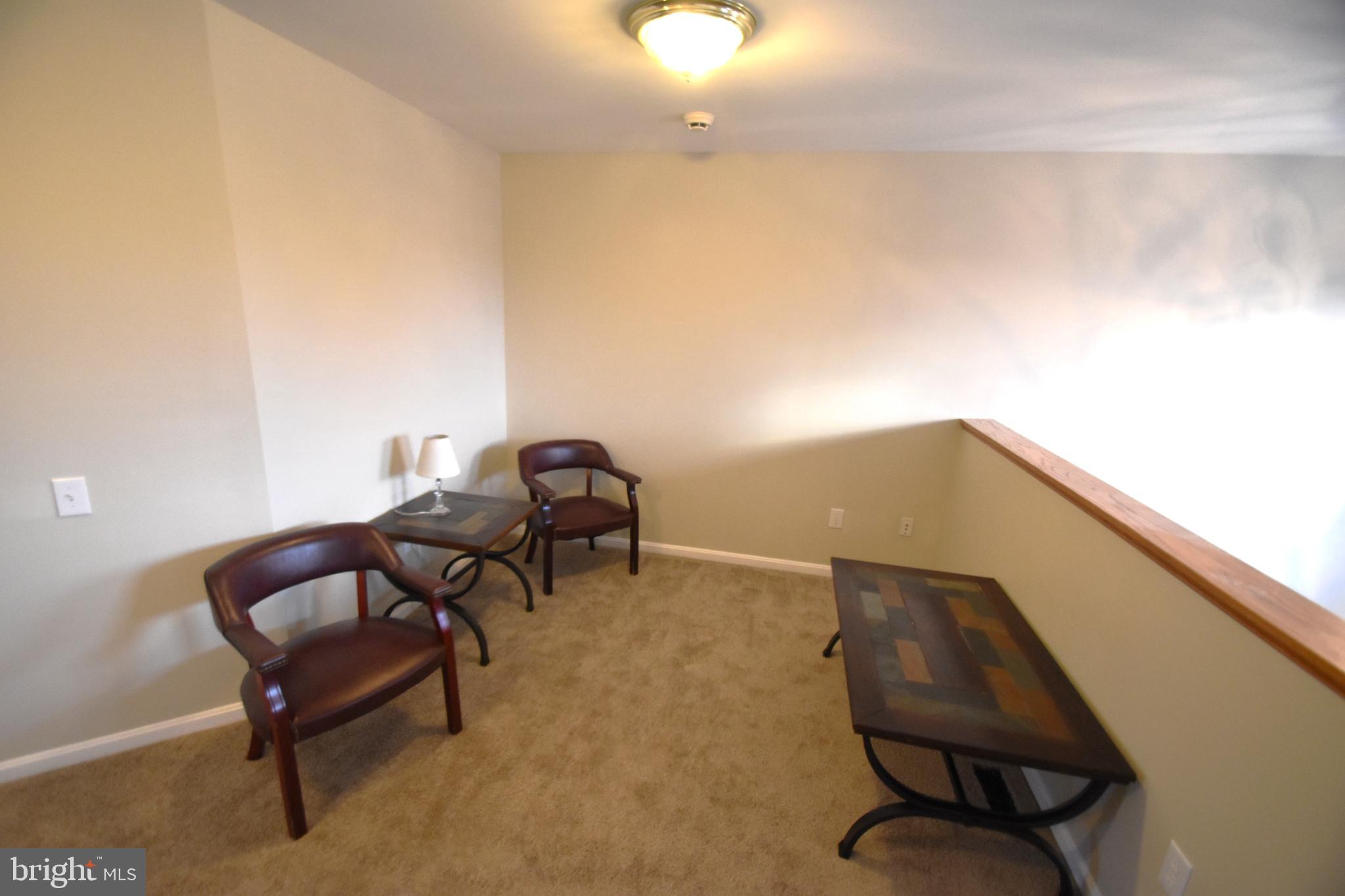 KNOTTS LANDING - Residential