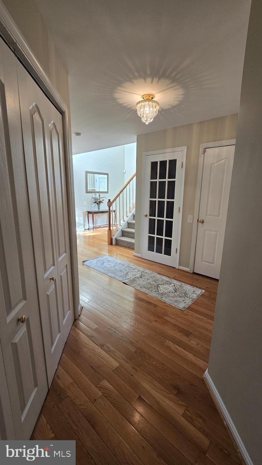 KNOTTS LANDING - Residential