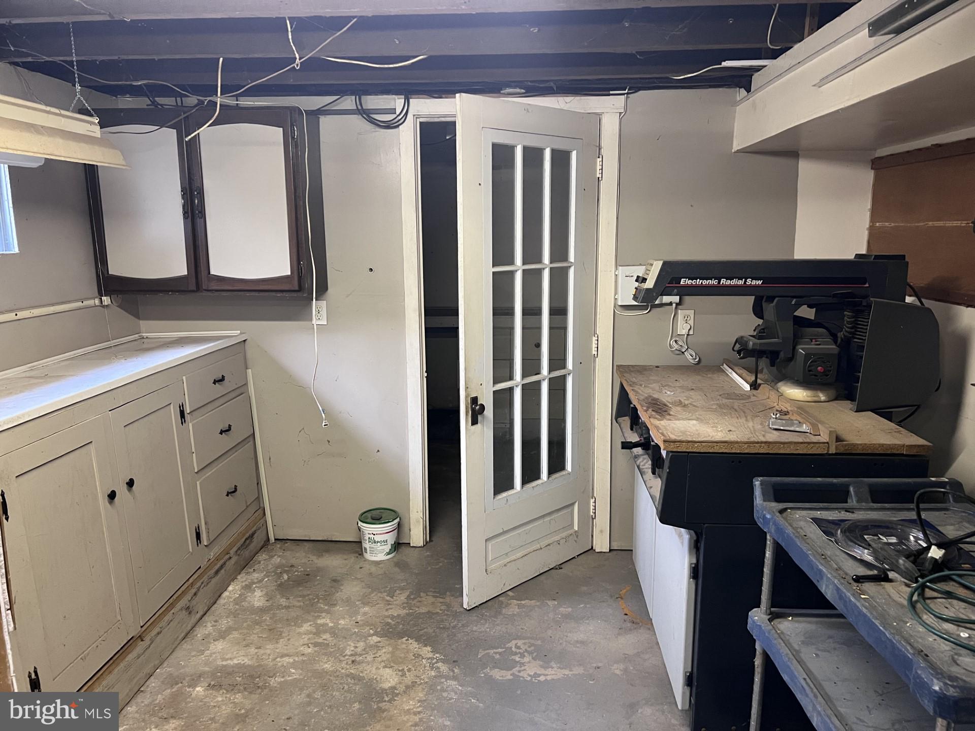 ARBUTUS TERRACE - Residential