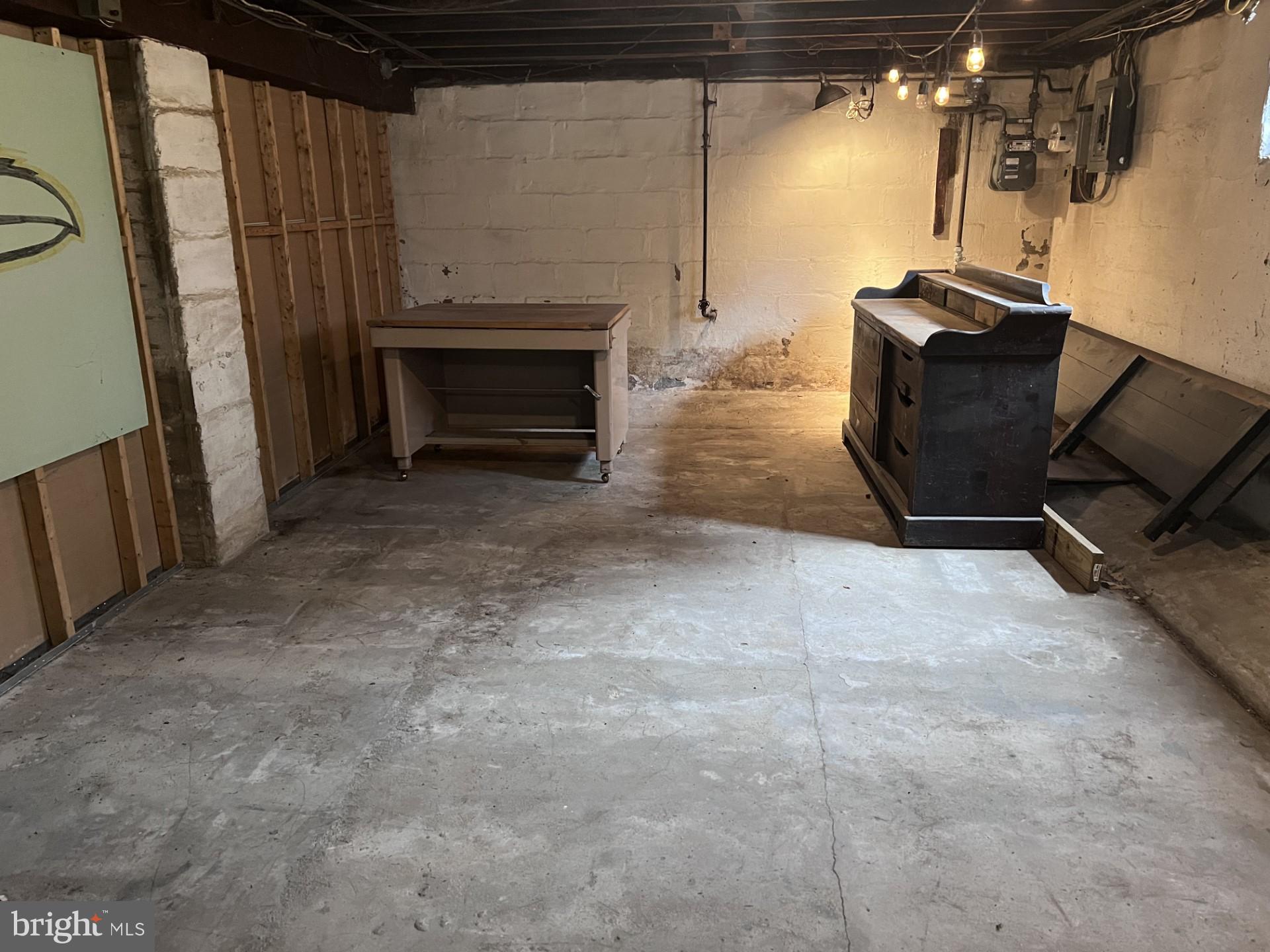 ARBUTUS TERRACE - Residential