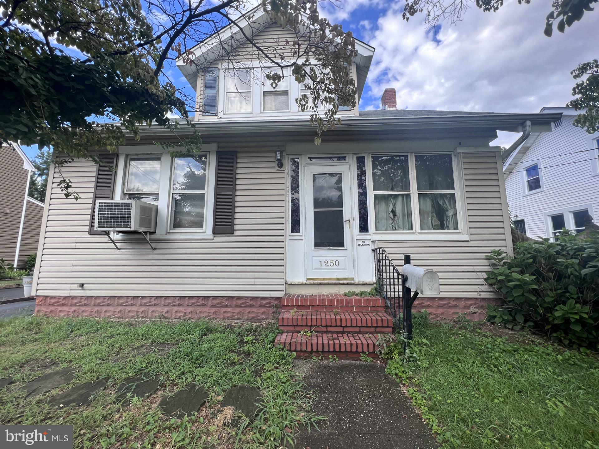 ARBUTUS TERRACE - Residential