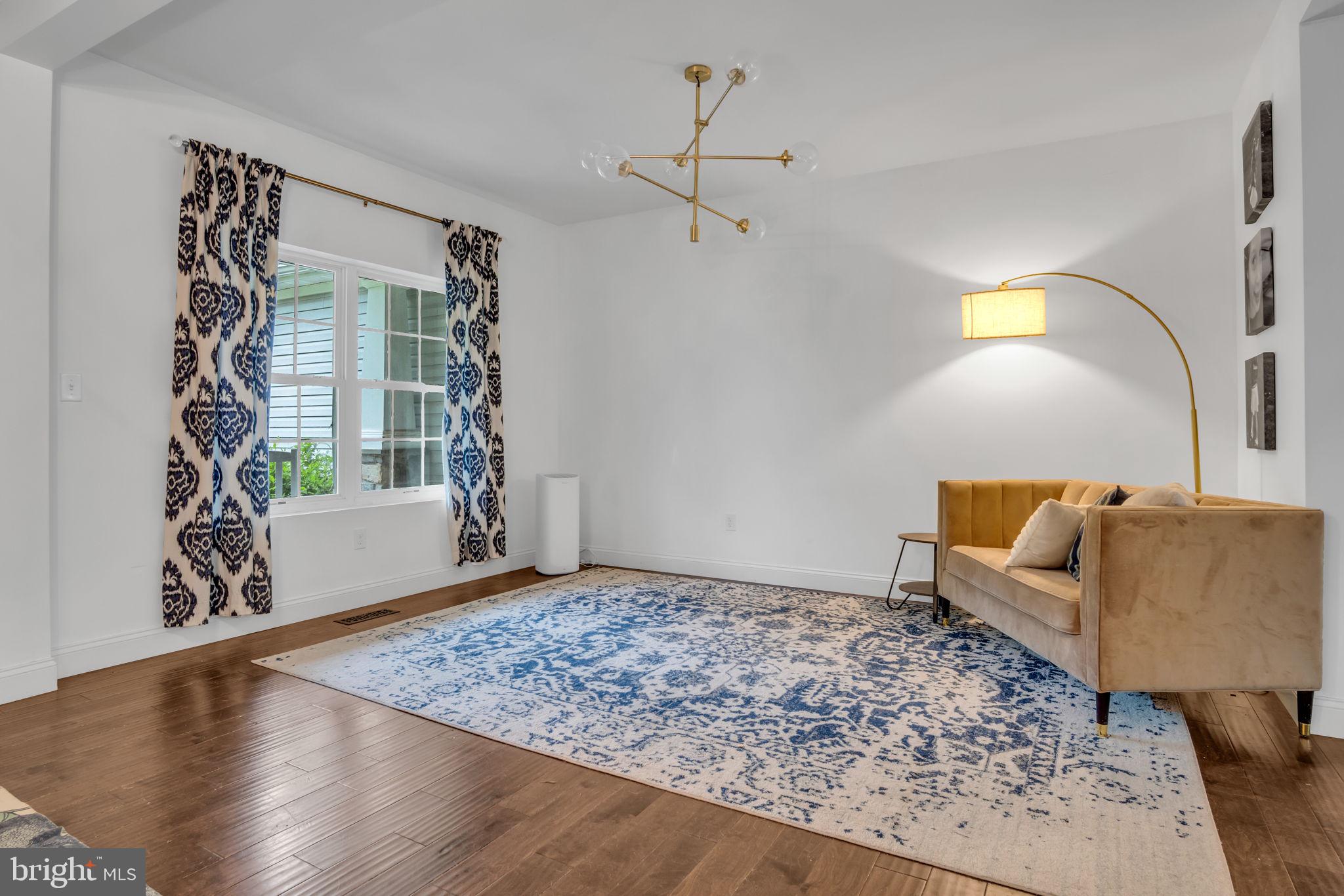 BISHOP WOODS - Residential