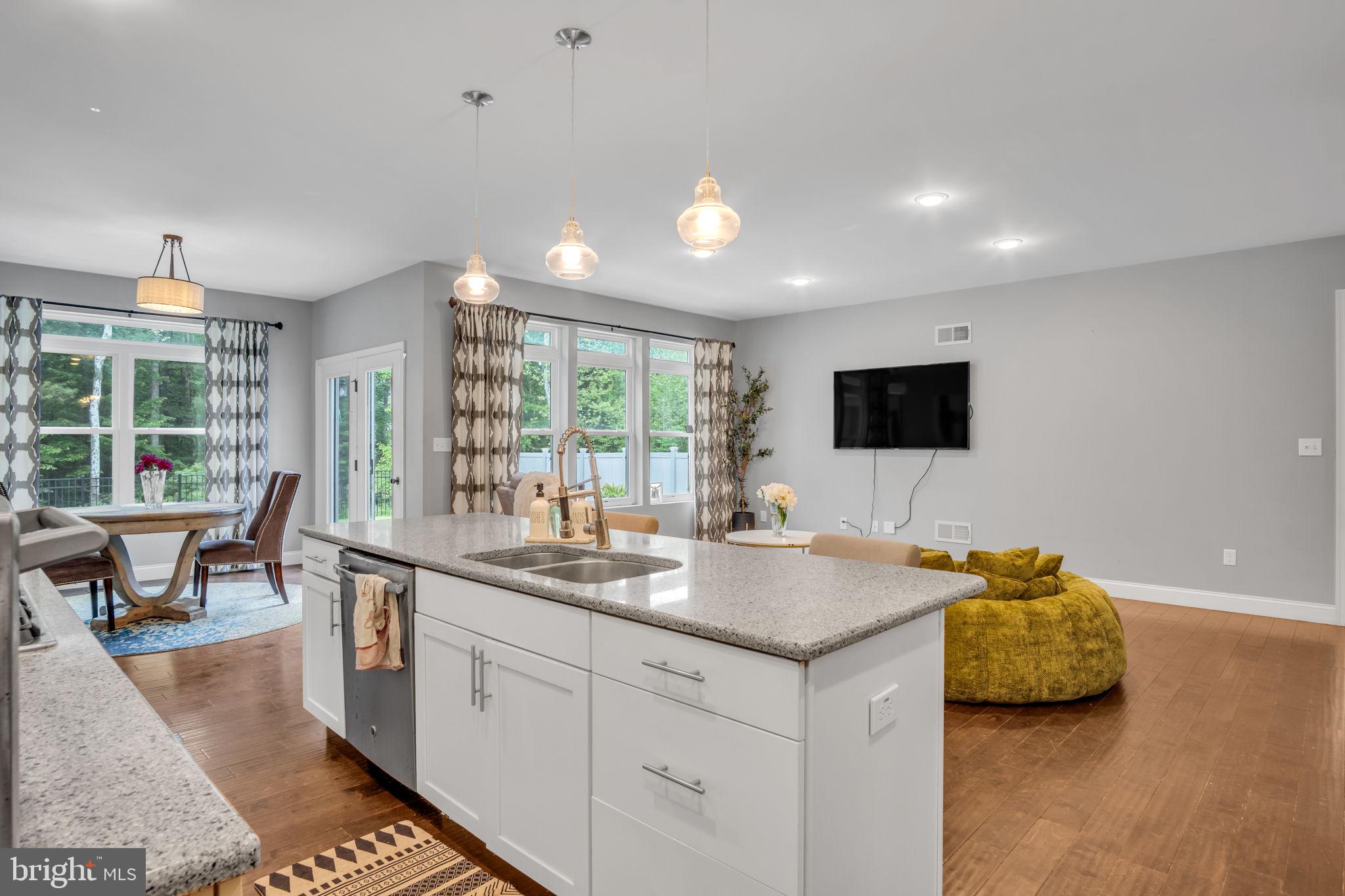 BISHOP WOODS - Residential