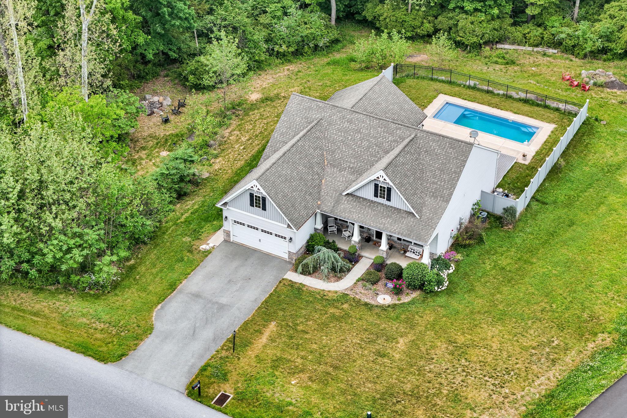 BISHOP WOODS - Residential