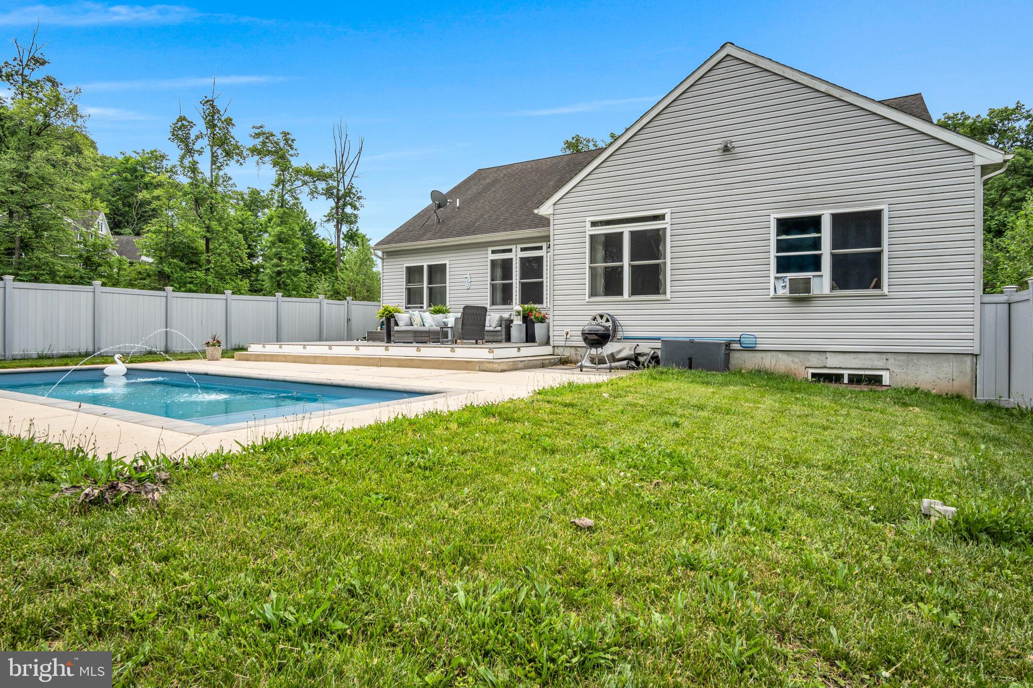 BISHOP WOODS - Residential