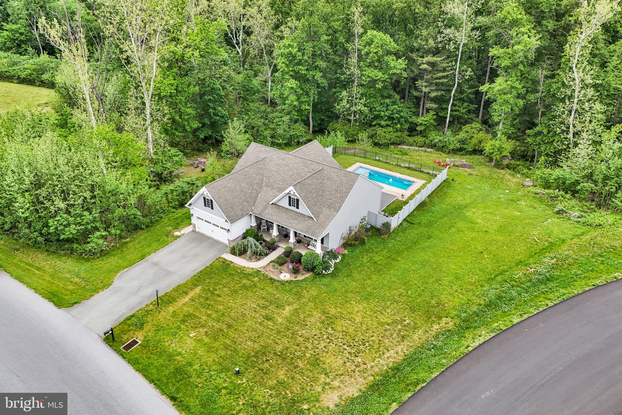 BISHOP WOODS - Residential
