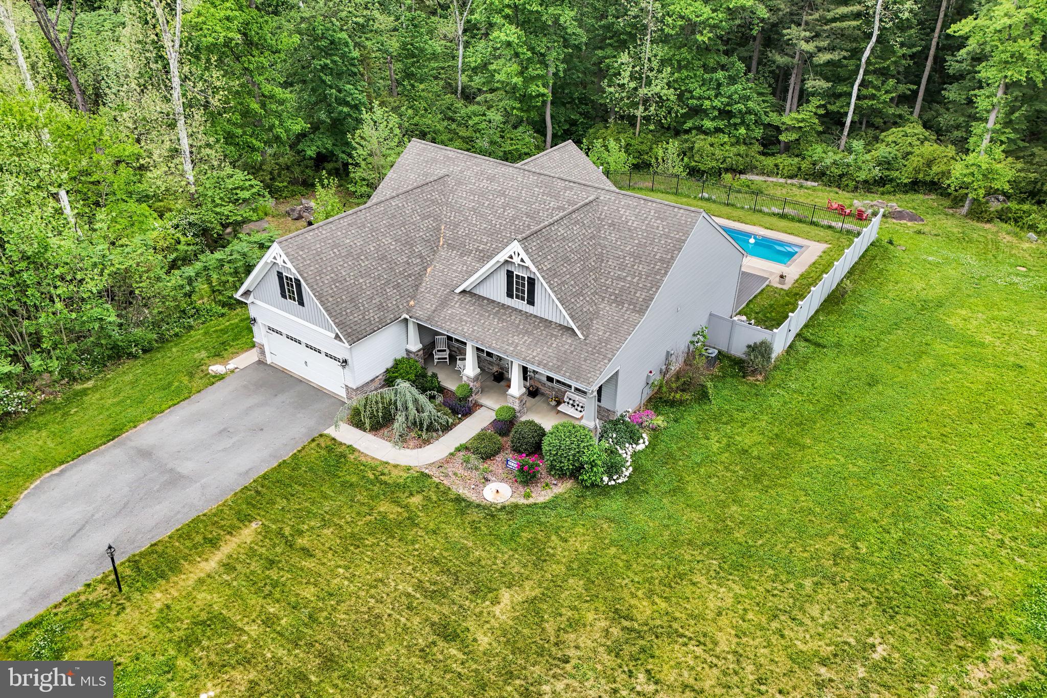 BISHOP WOODS - Residential