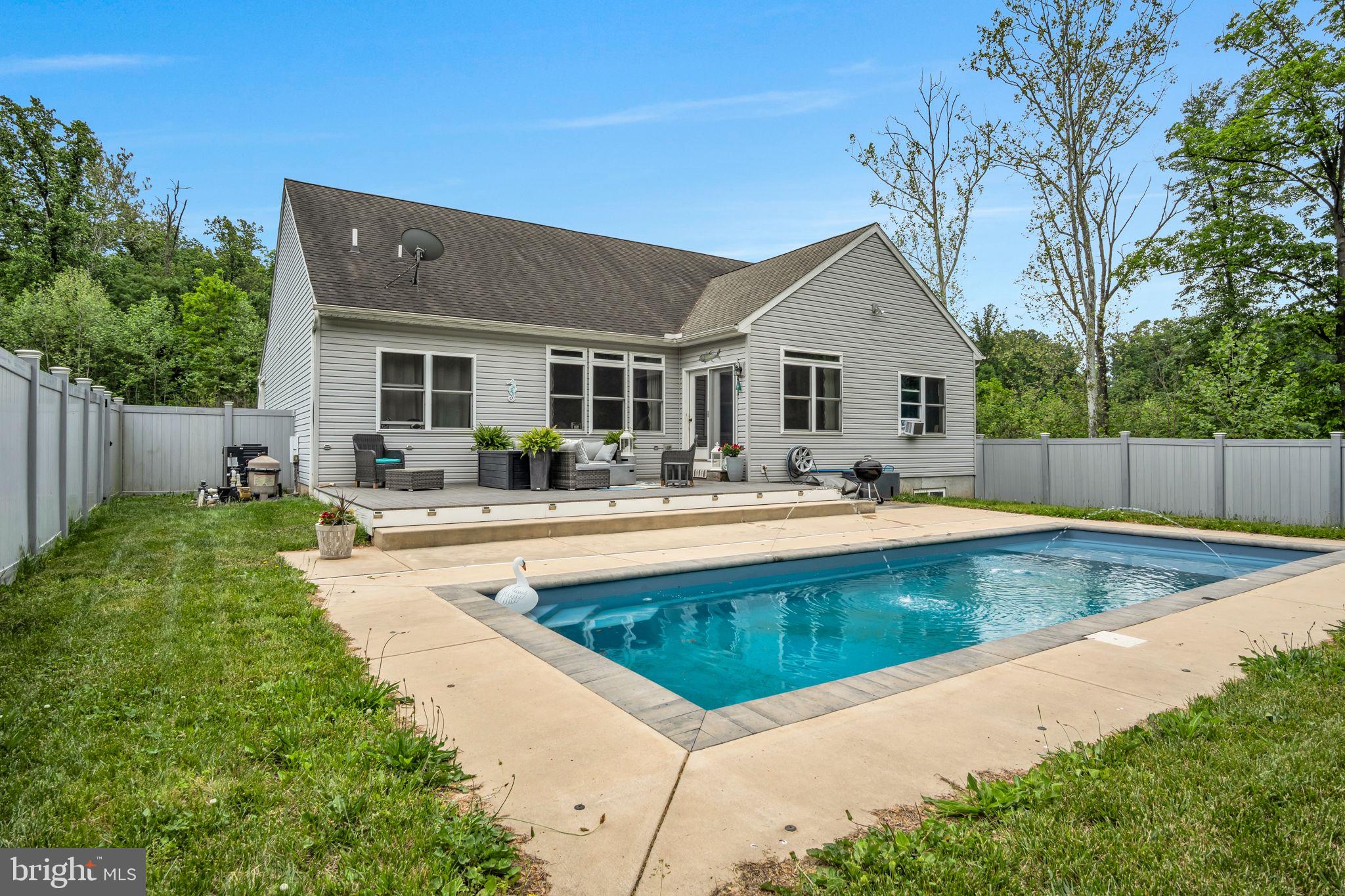 BISHOP WOODS - Residential