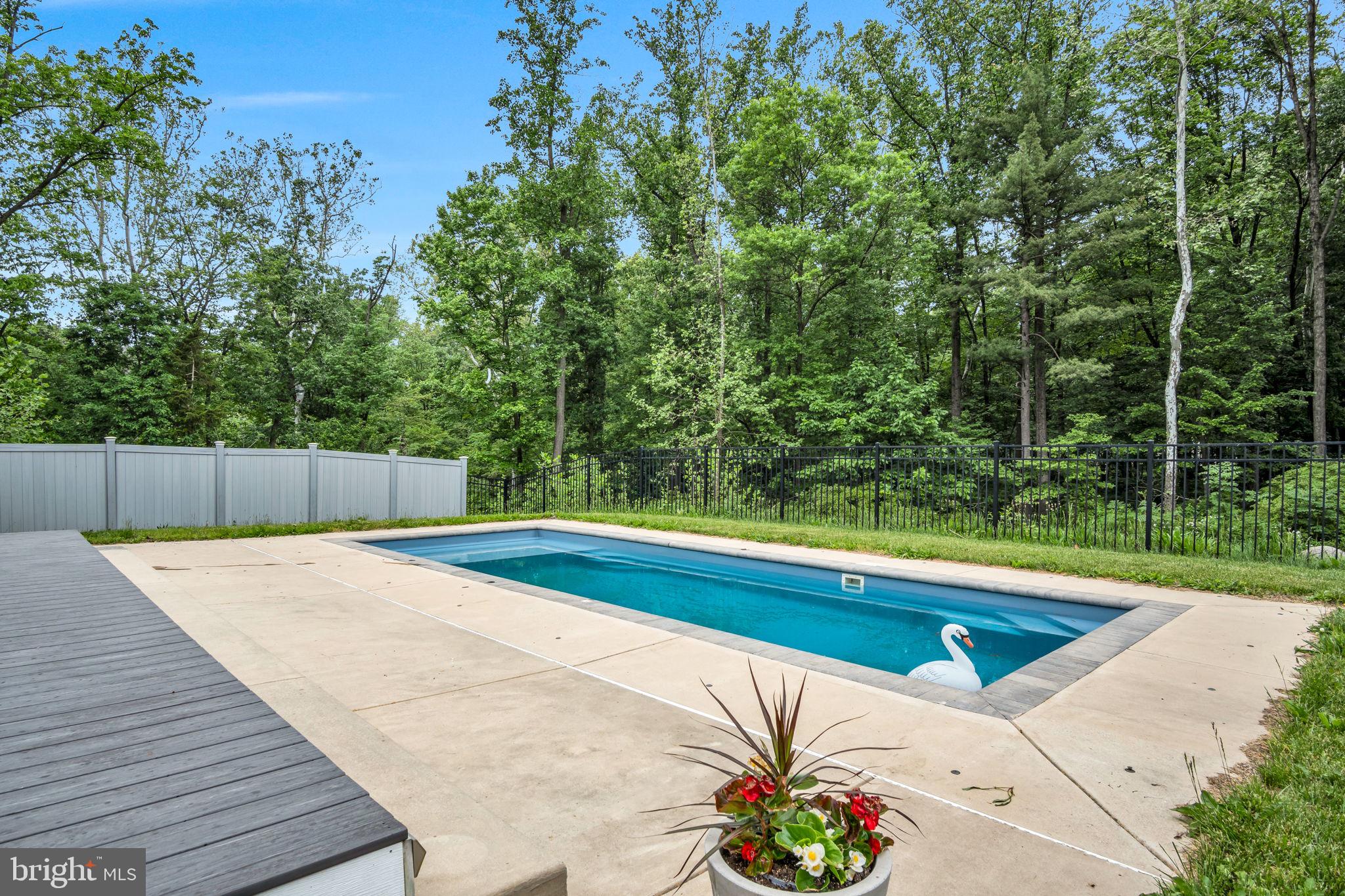 BISHOP WOODS - Residential