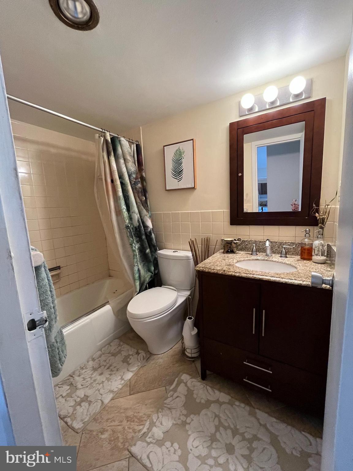 UNIVERSITY TOWERS CODM - Residential