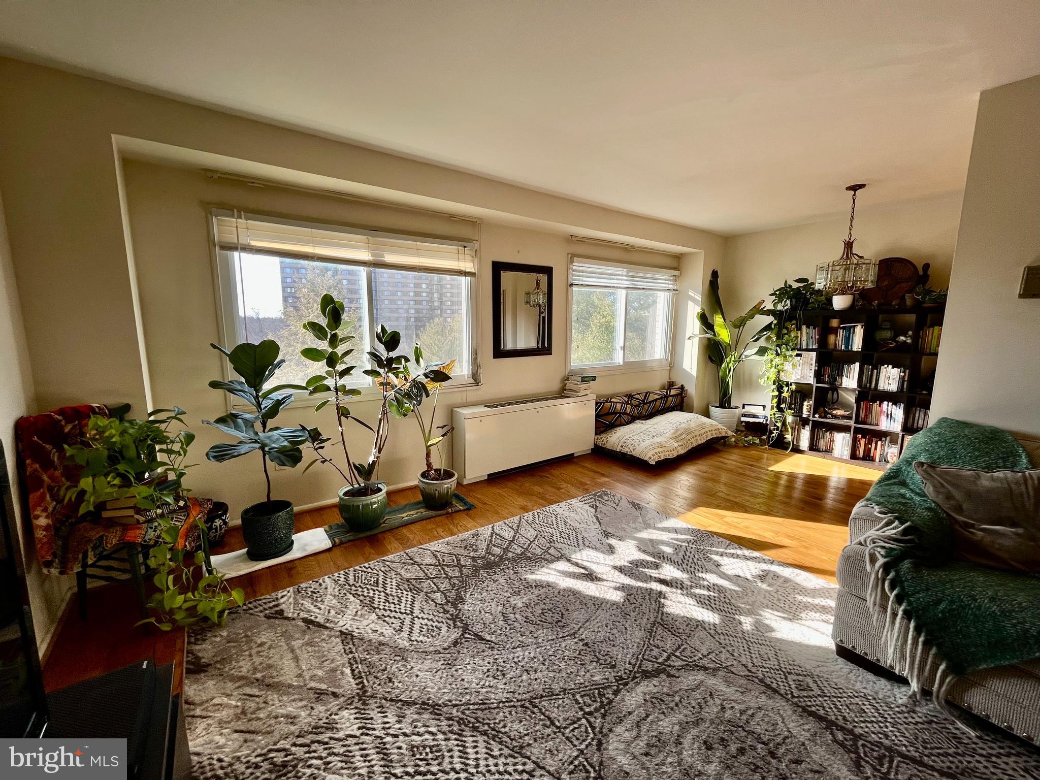 UNIVERSITY TOWERS CODM - Residential