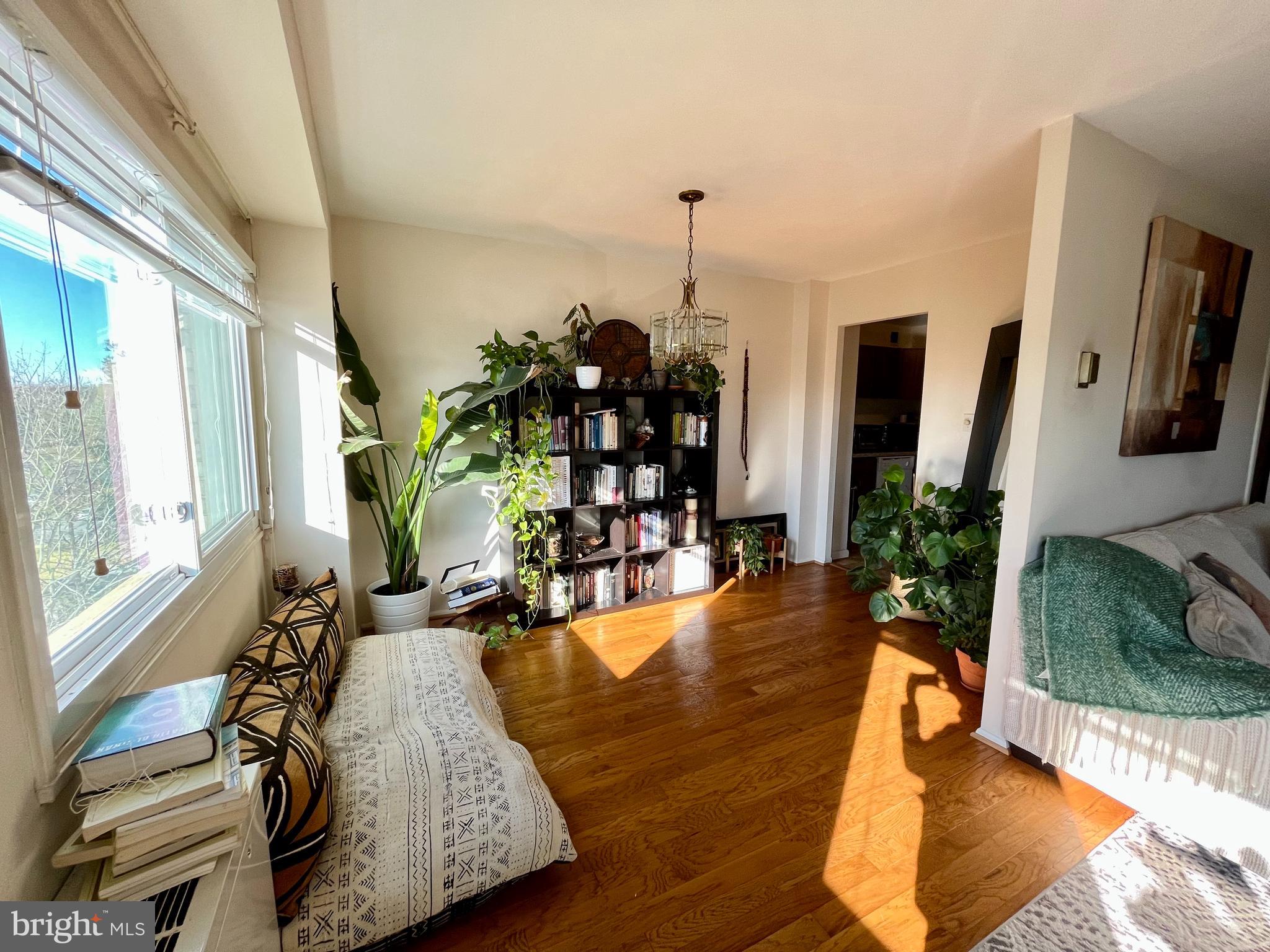 UNIVERSITY TOWERS CODM - Residential