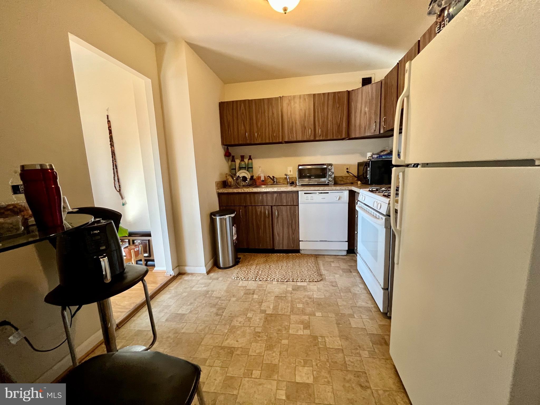 UNIVERSITY TOWERS CODM - Residential