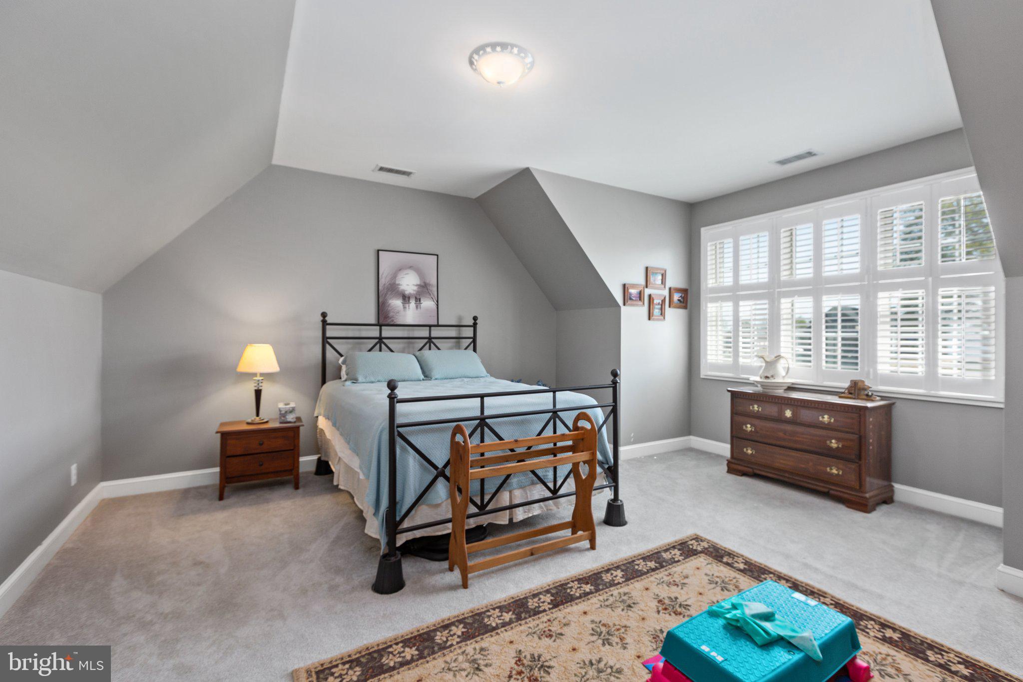 PAYNES POINT - Residential