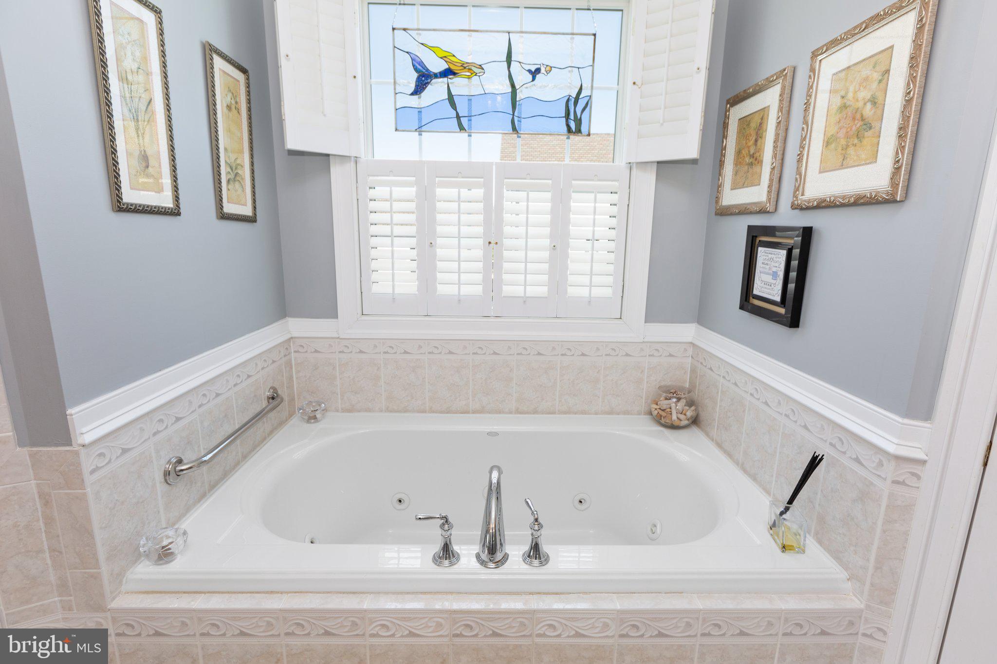 PAYNES POINT - Residential