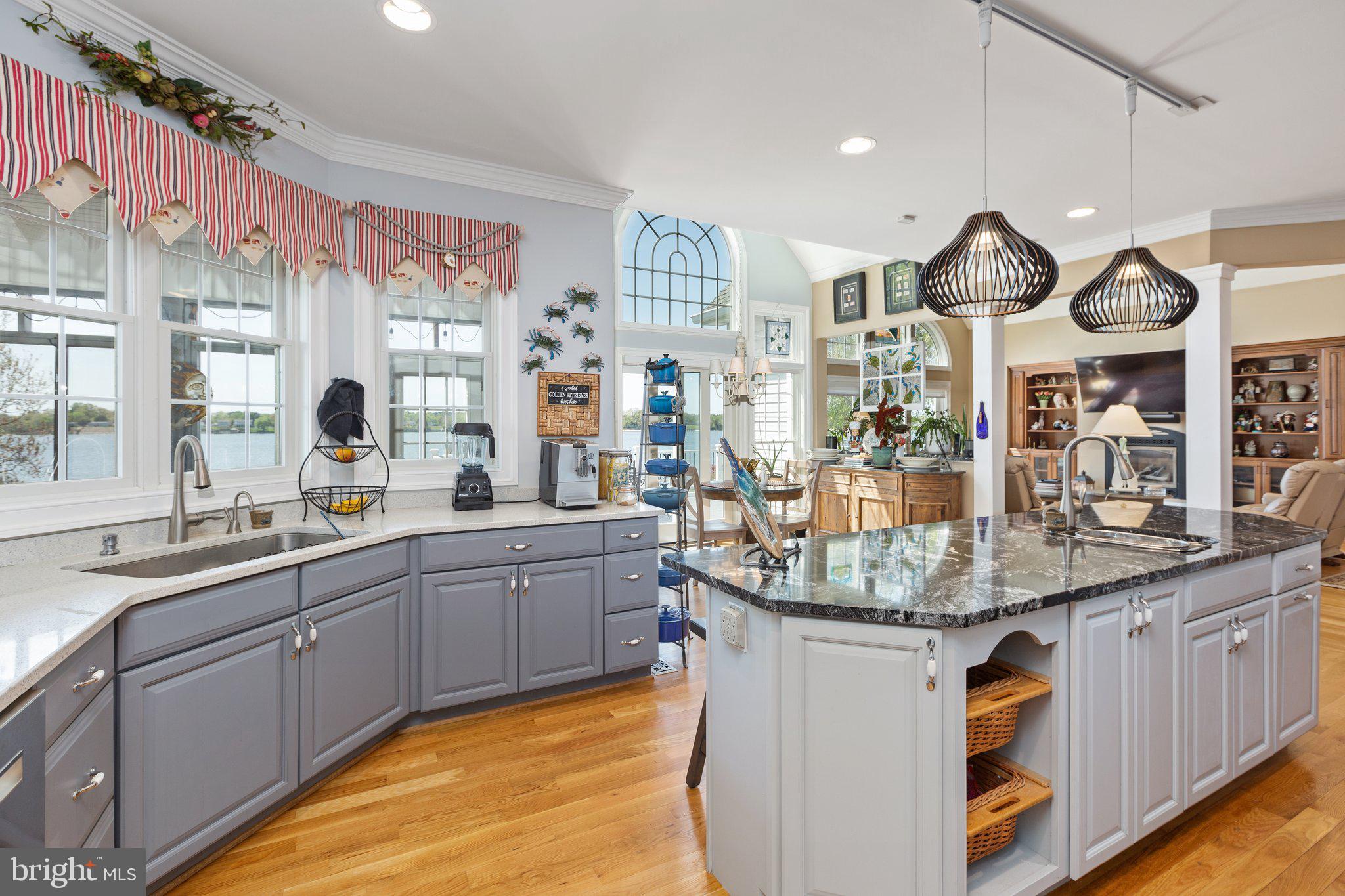 PAYNES POINT - Residential