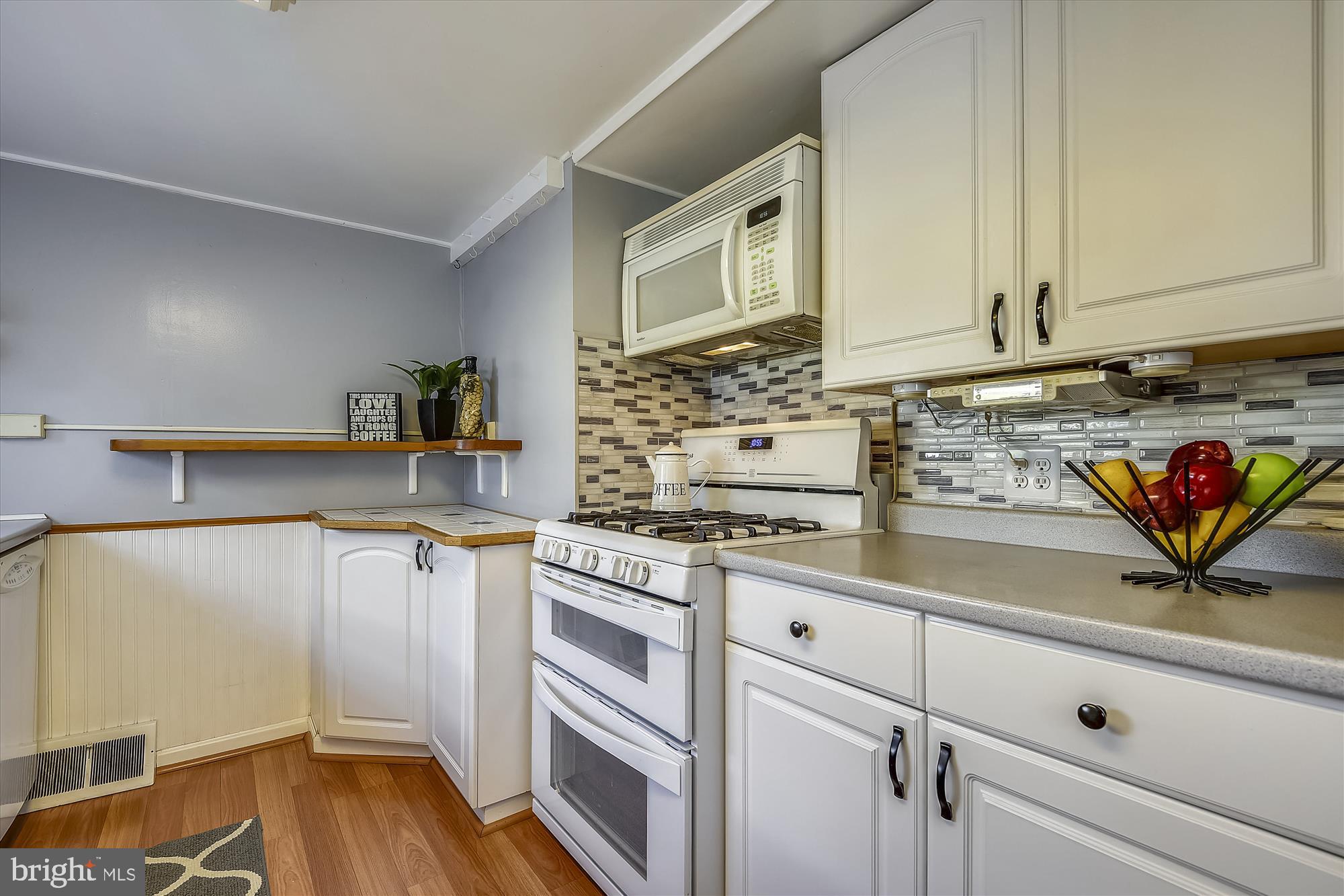 HILLENDALE PARK - Residential