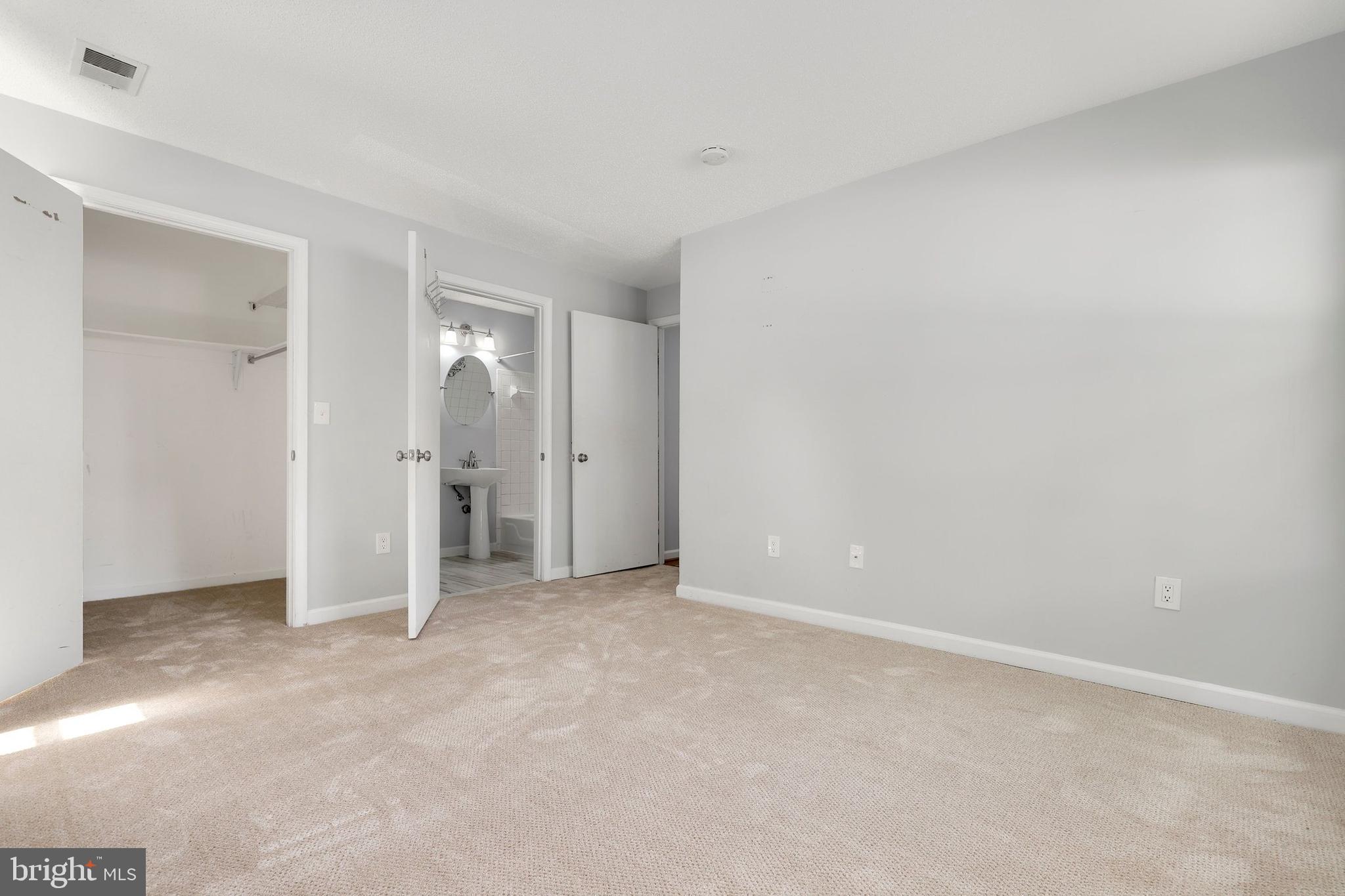 WINTERGATE AT LONGMEAD CROSSING - Residential