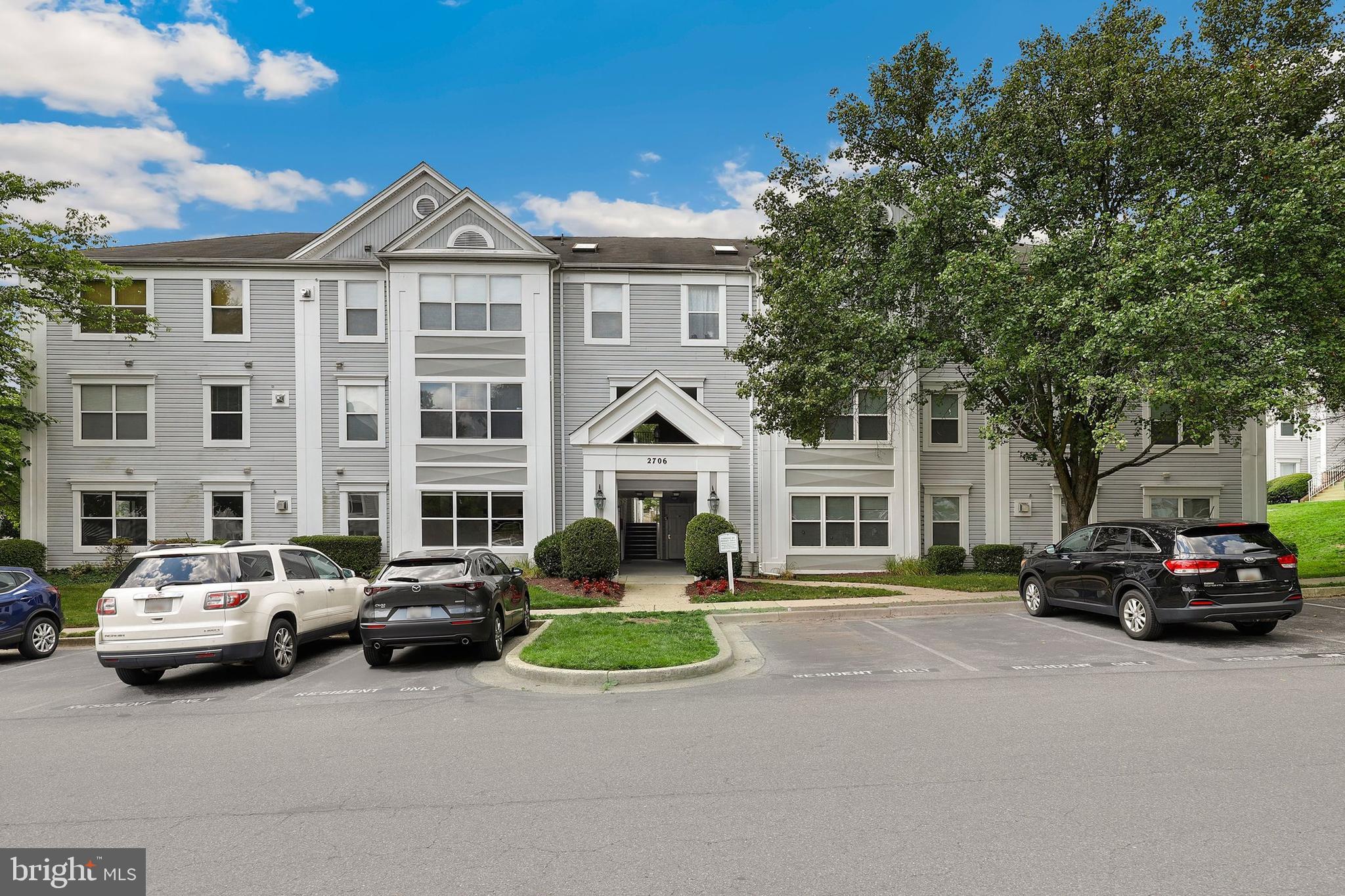 WINTERGATE AT LONGMEAD CROSSING - Residential