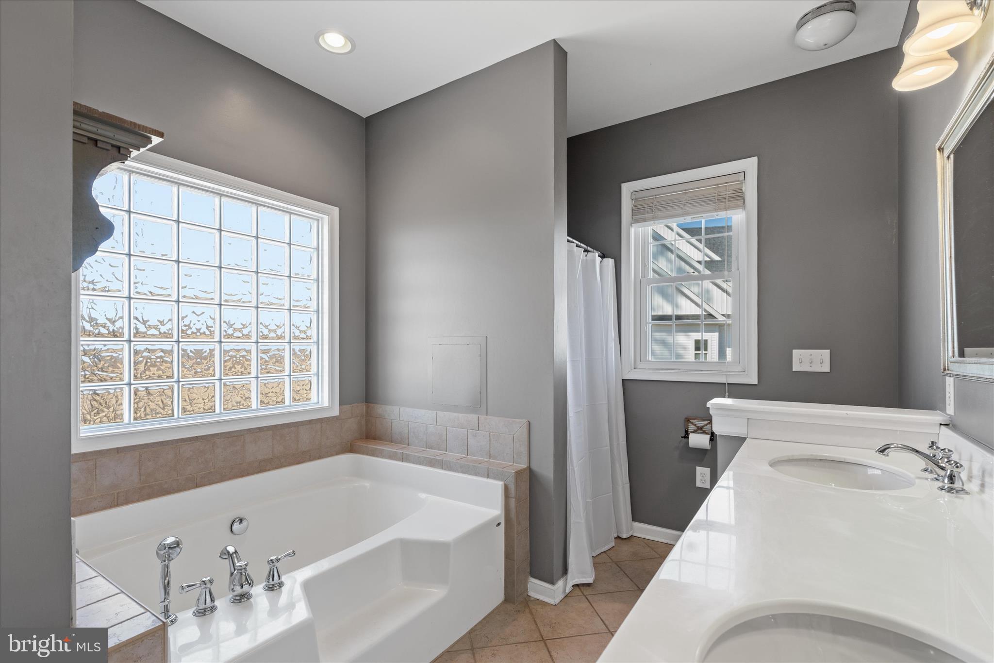 REWASTICO VILLAGE - Residential