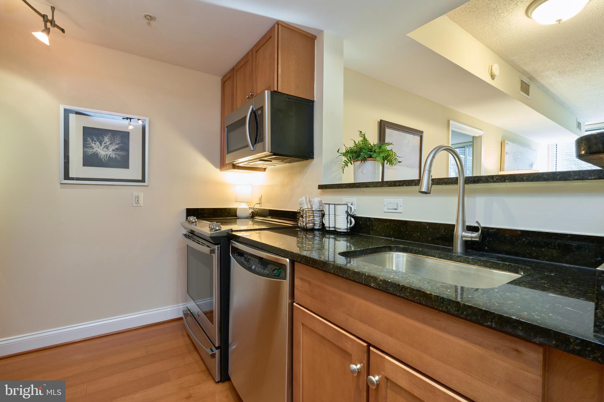 1020 N HIGHLAND STREET 422