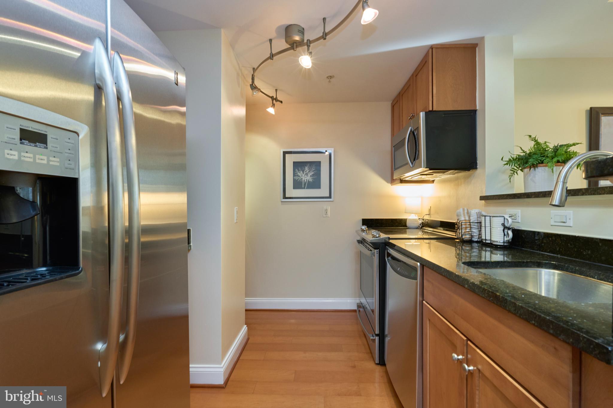 1020 N HIGHLAND STREET 422