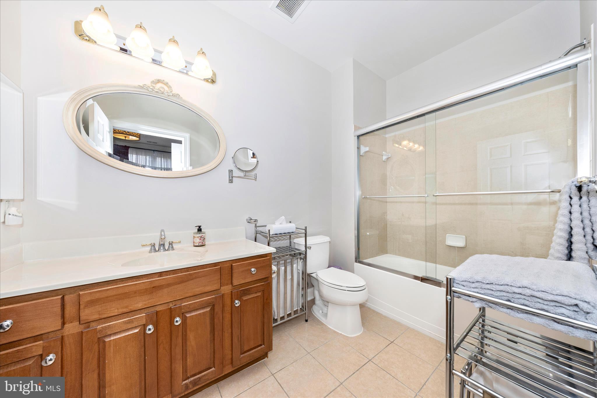 MAXWELL PLACE - Residential