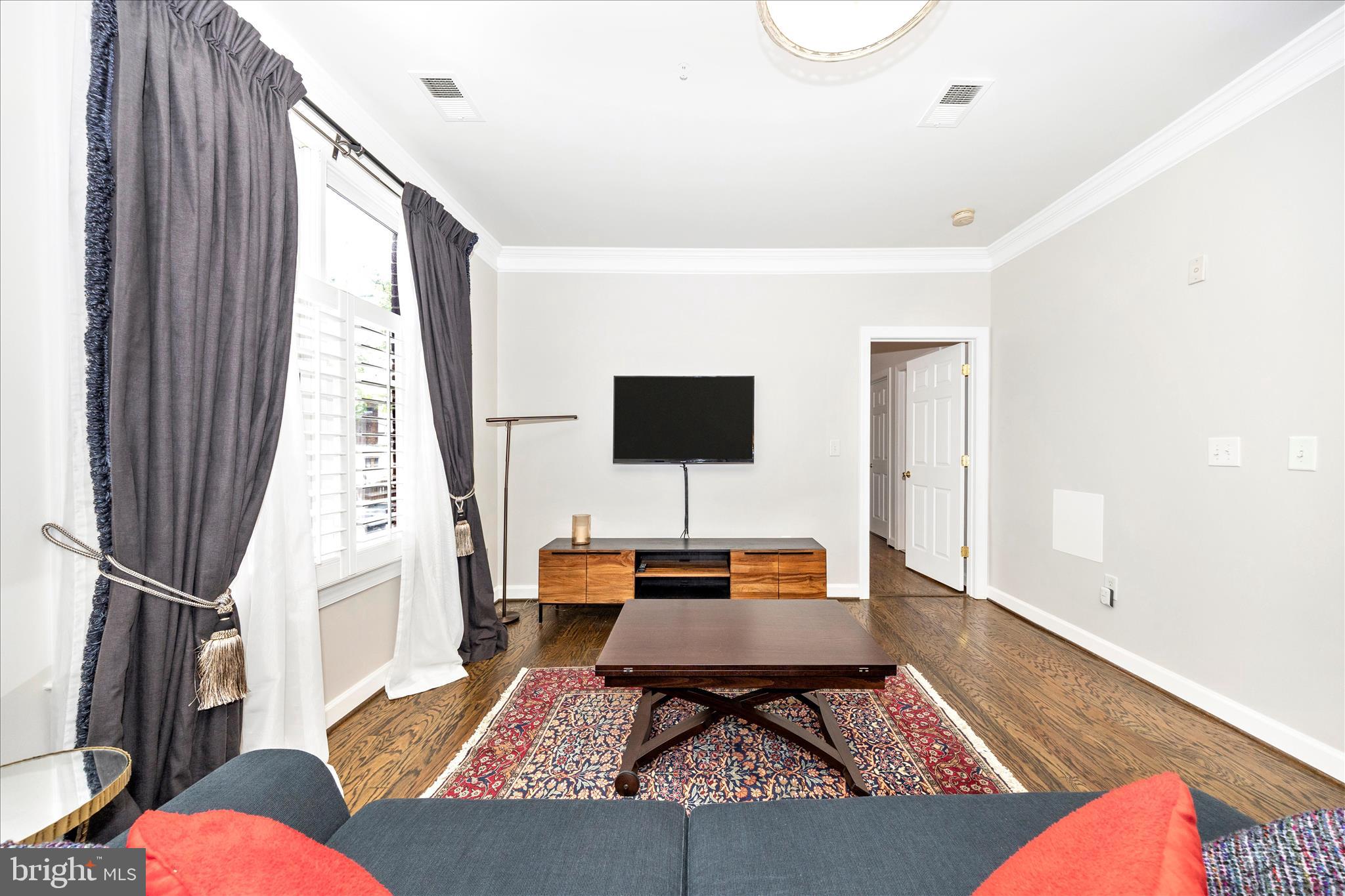 MAXWELL PLACE - Residential