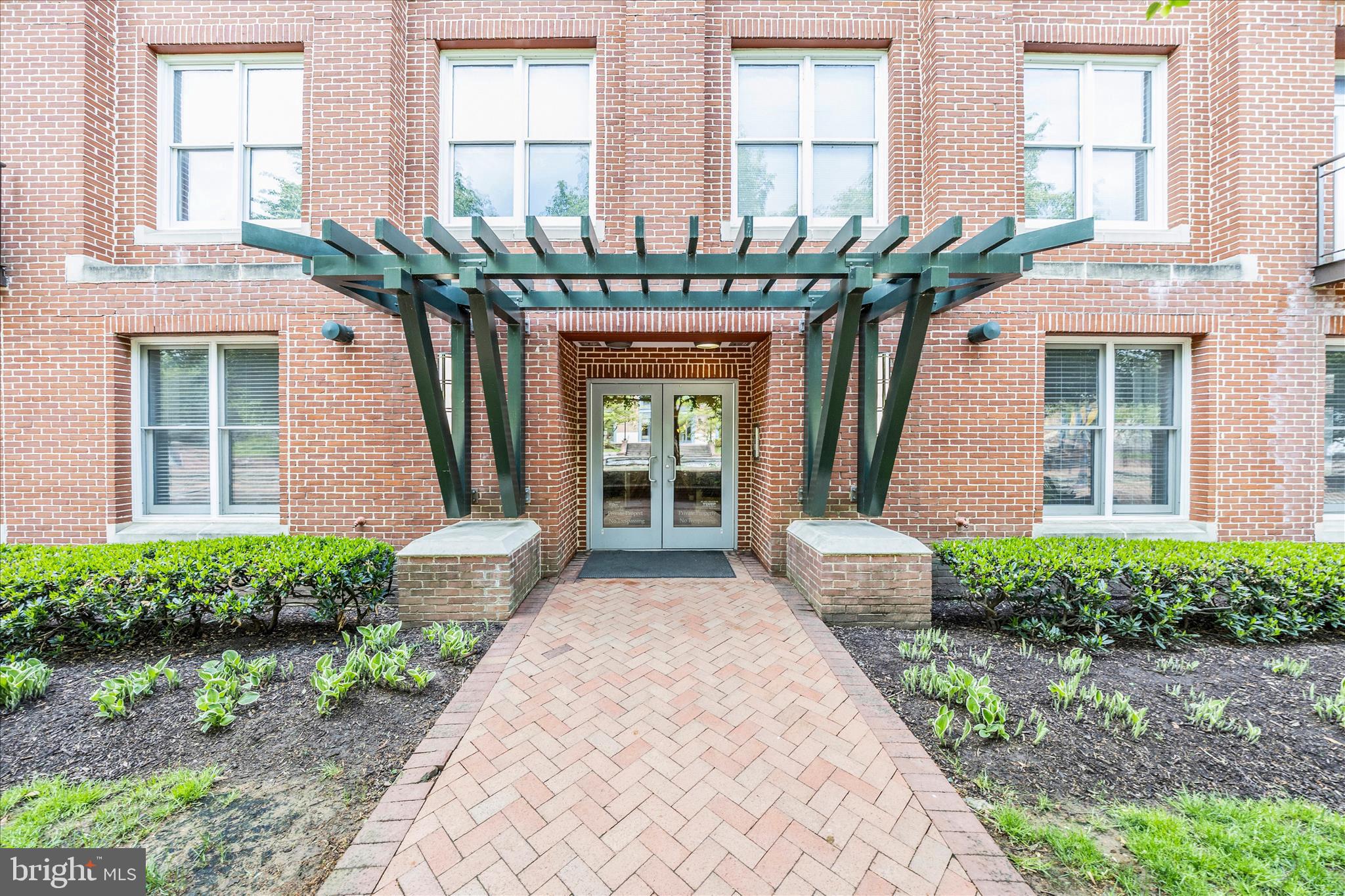 MAXWELL PLACE - Residential