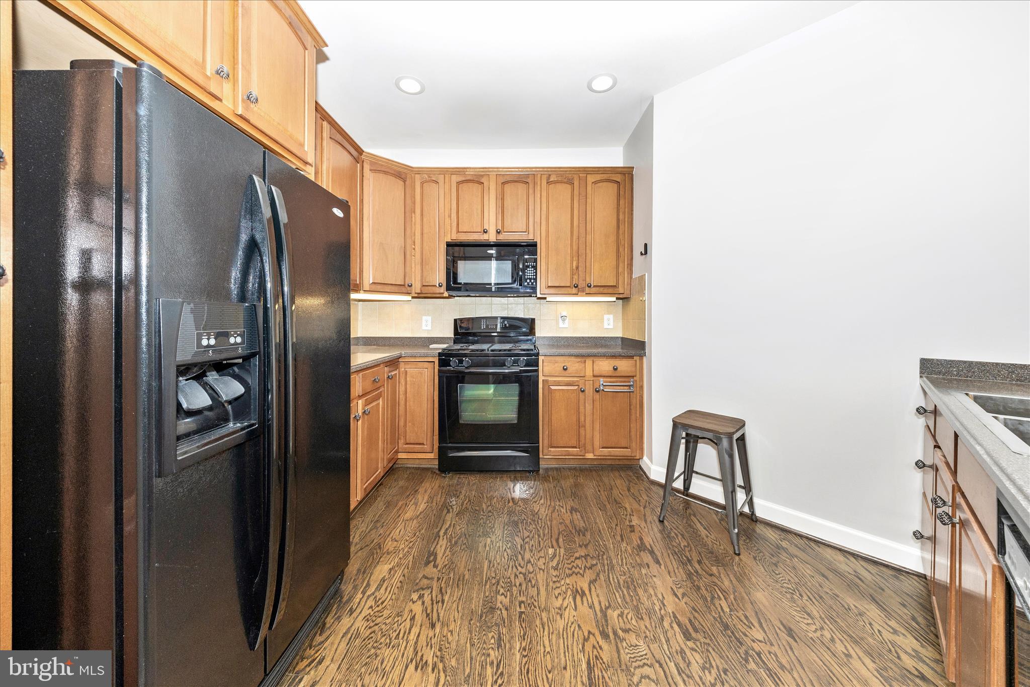 MAXWELL PLACE - Residential