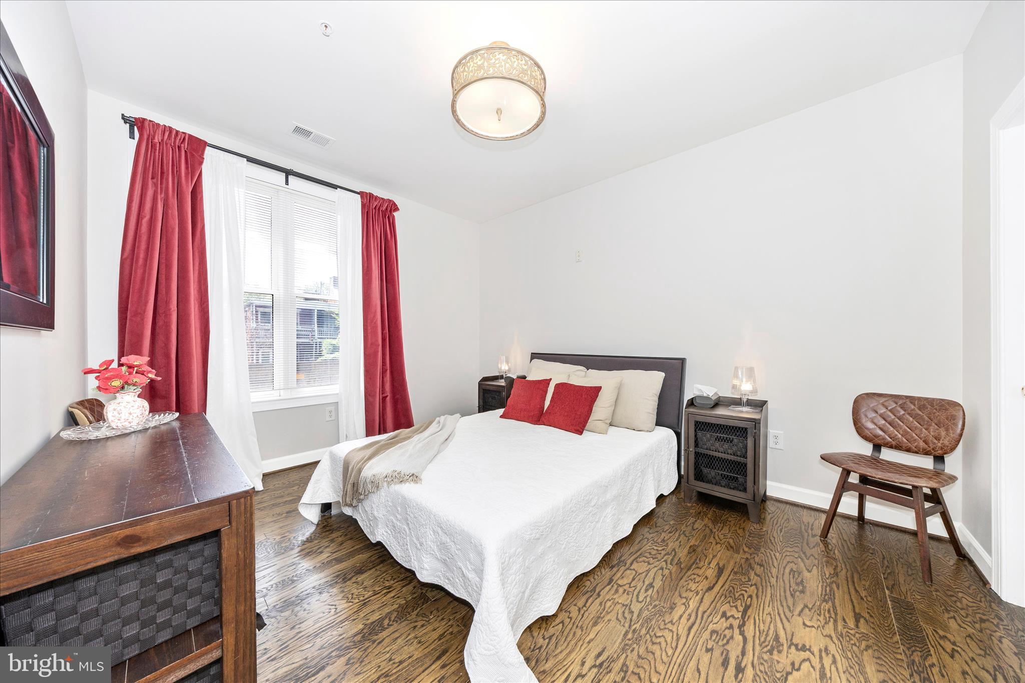 MAXWELL PLACE - Residential