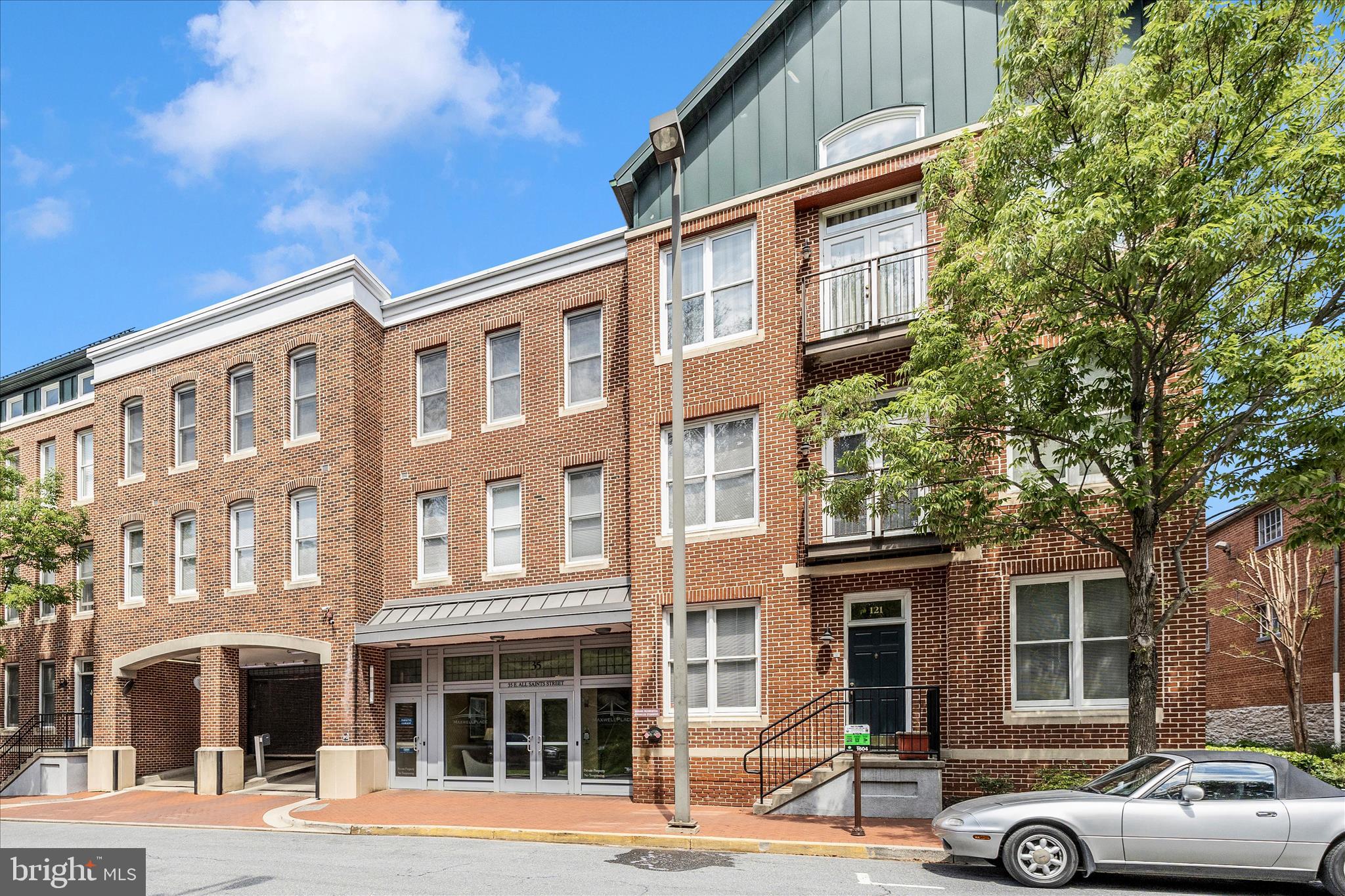 MAXWELL PLACE - Residential