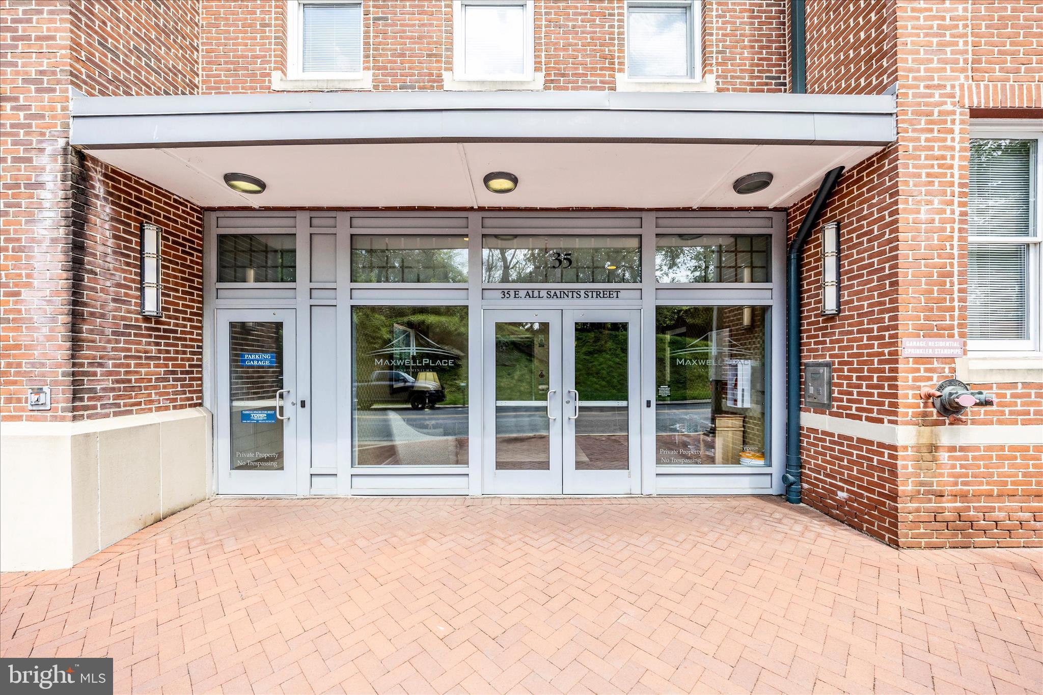 MAXWELL PLACE - Residential