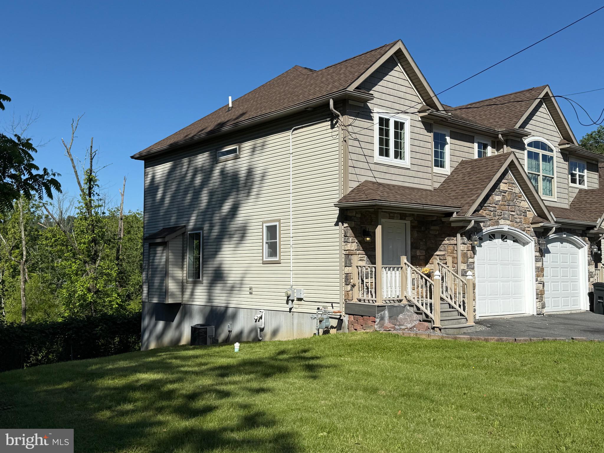 130 PENNWYN PLACE