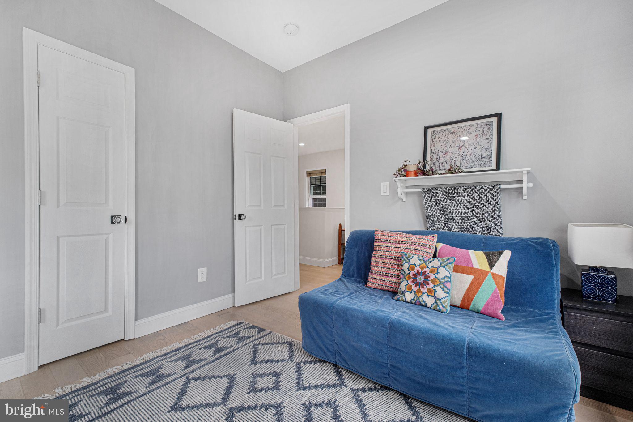 BRENTWOOD - Residential