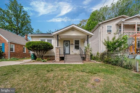 4508 38TH PLACE BRENTWOOD MD 20722