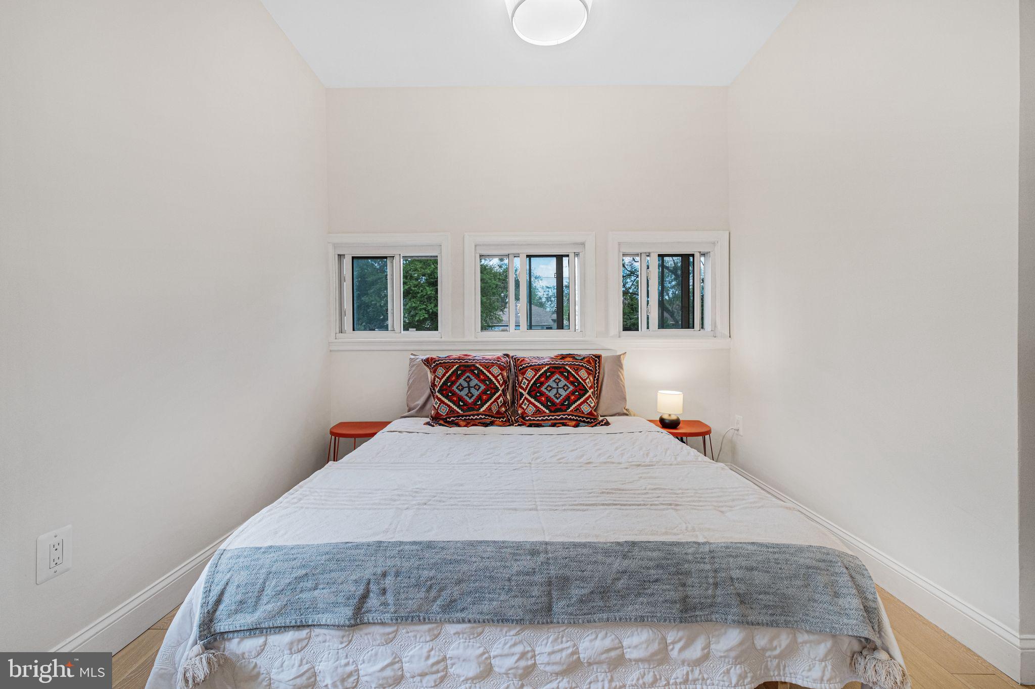 BRENTWOOD - Residential