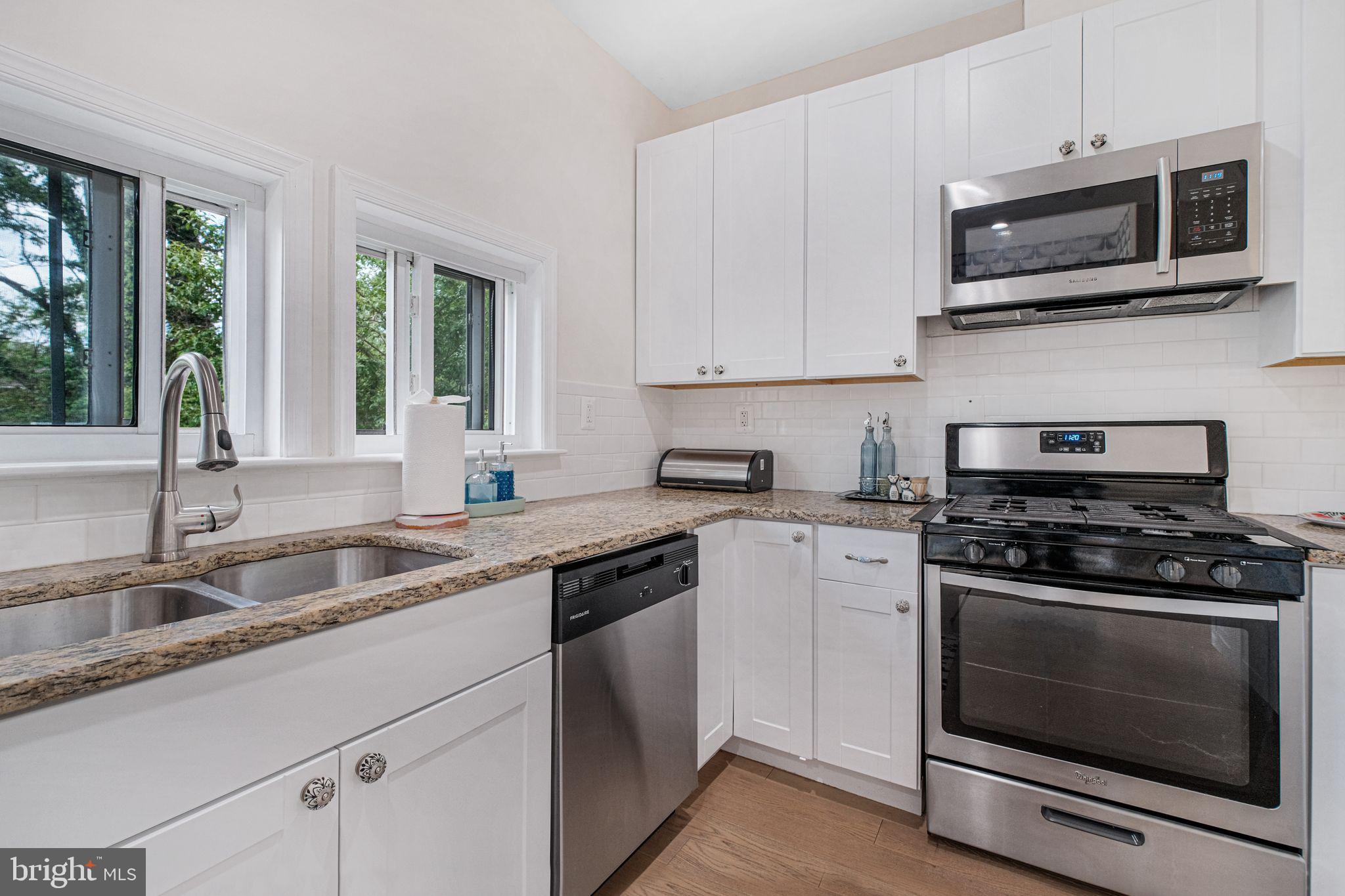 BRENTWOOD - Residential