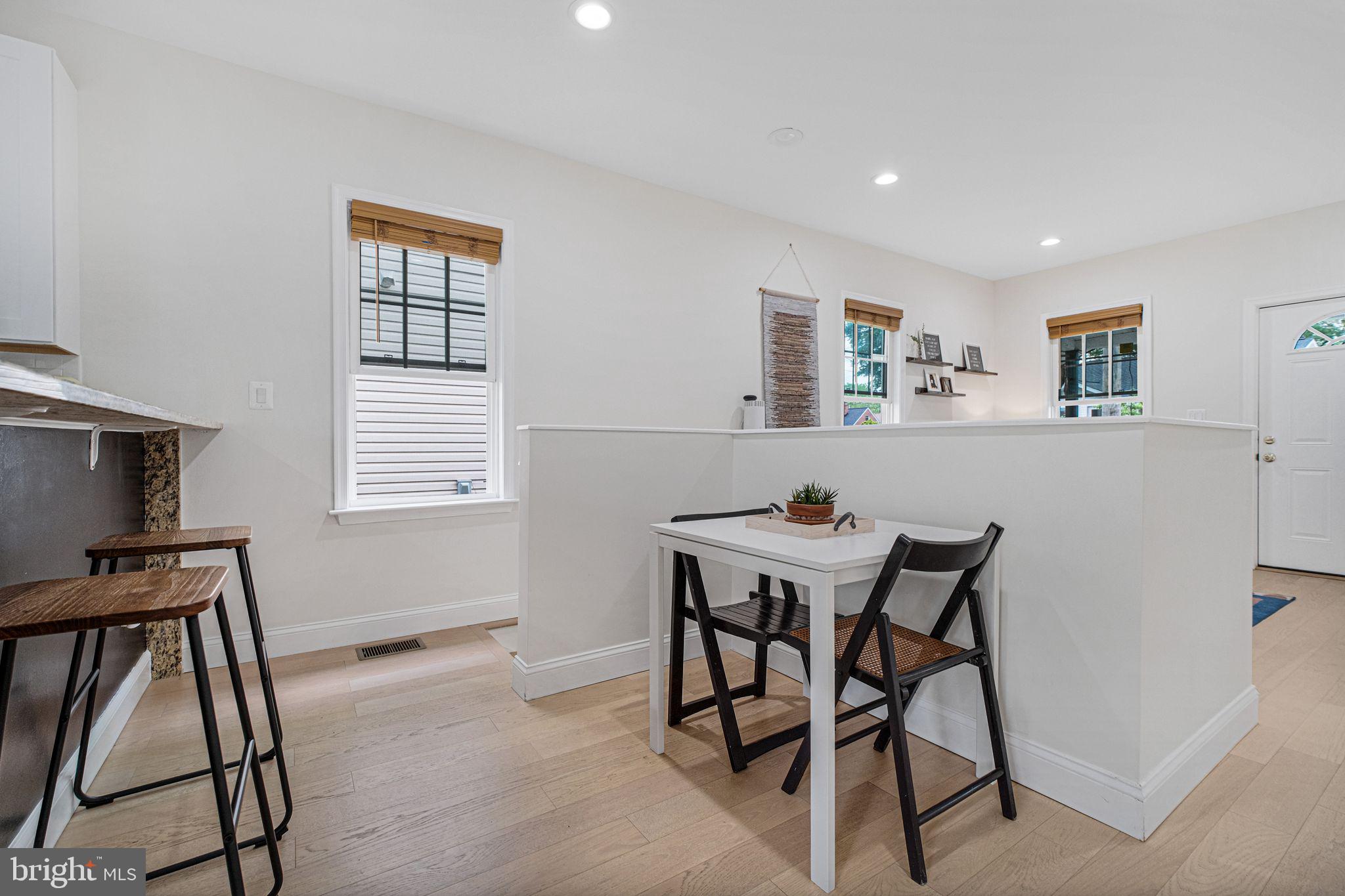 BRENTWOOD - Residential