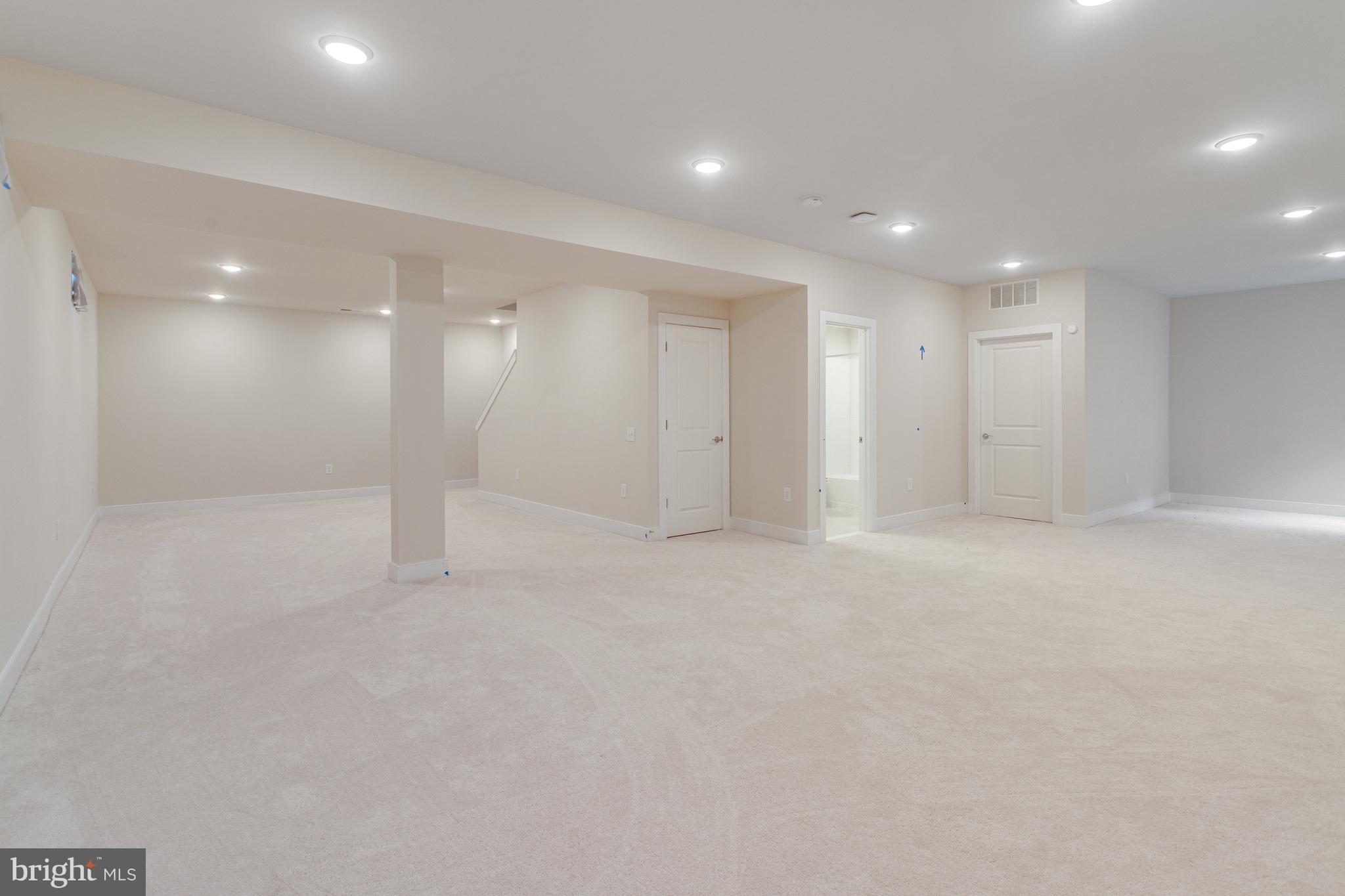 POTOMAC SHORES - Residential Lease