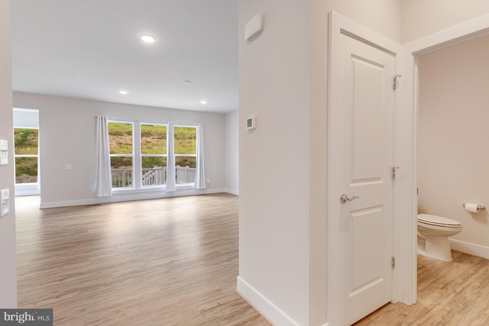 POTOMAC SHORES - Residential Lease