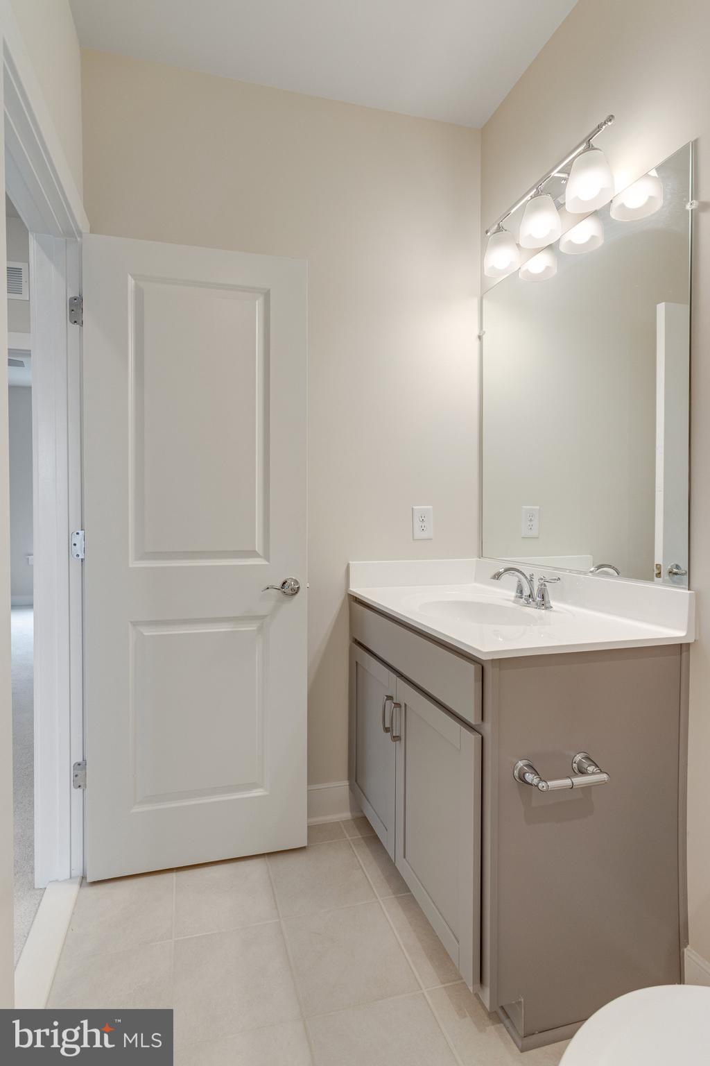 POTOMAC SHORES - Residential Lease